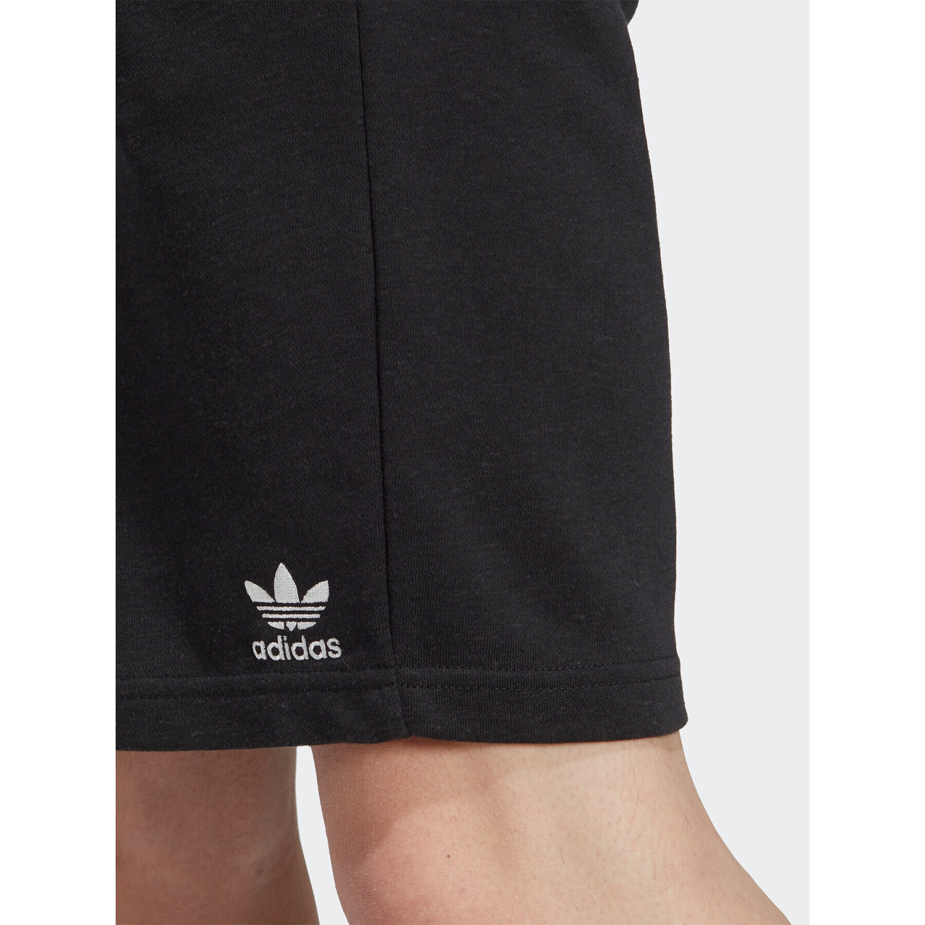 adidas Спортни шорти Essentials+ Made With Hemp Shorts HR8617 Черен Regular Fit - Pepit.bg