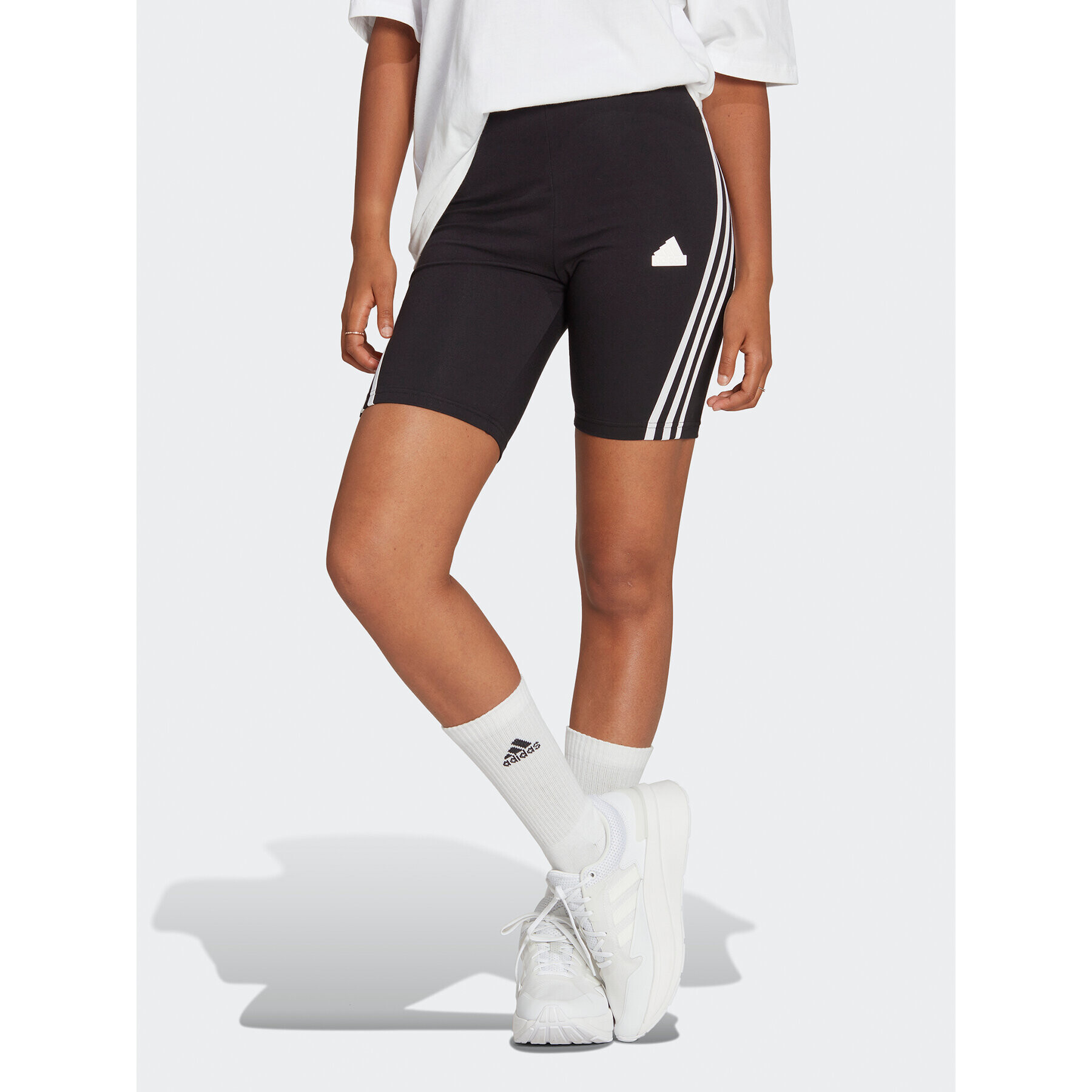 adidas Спортни шорти Future Icons 3-Stripes Bike Shorts HT4718 Черен Slim Fit - Pepit.bg