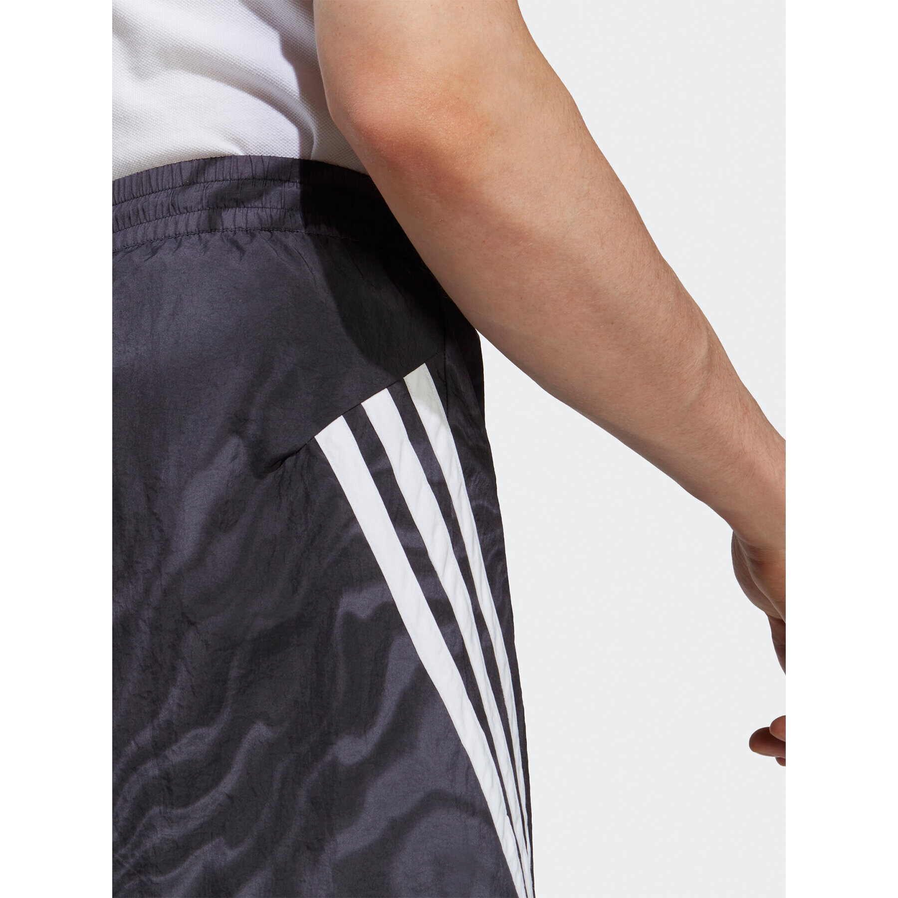 adidas Спортни шорти Future Icons Allover Print Shorts IC8252 Черен Regular Fit - Pepit.bg