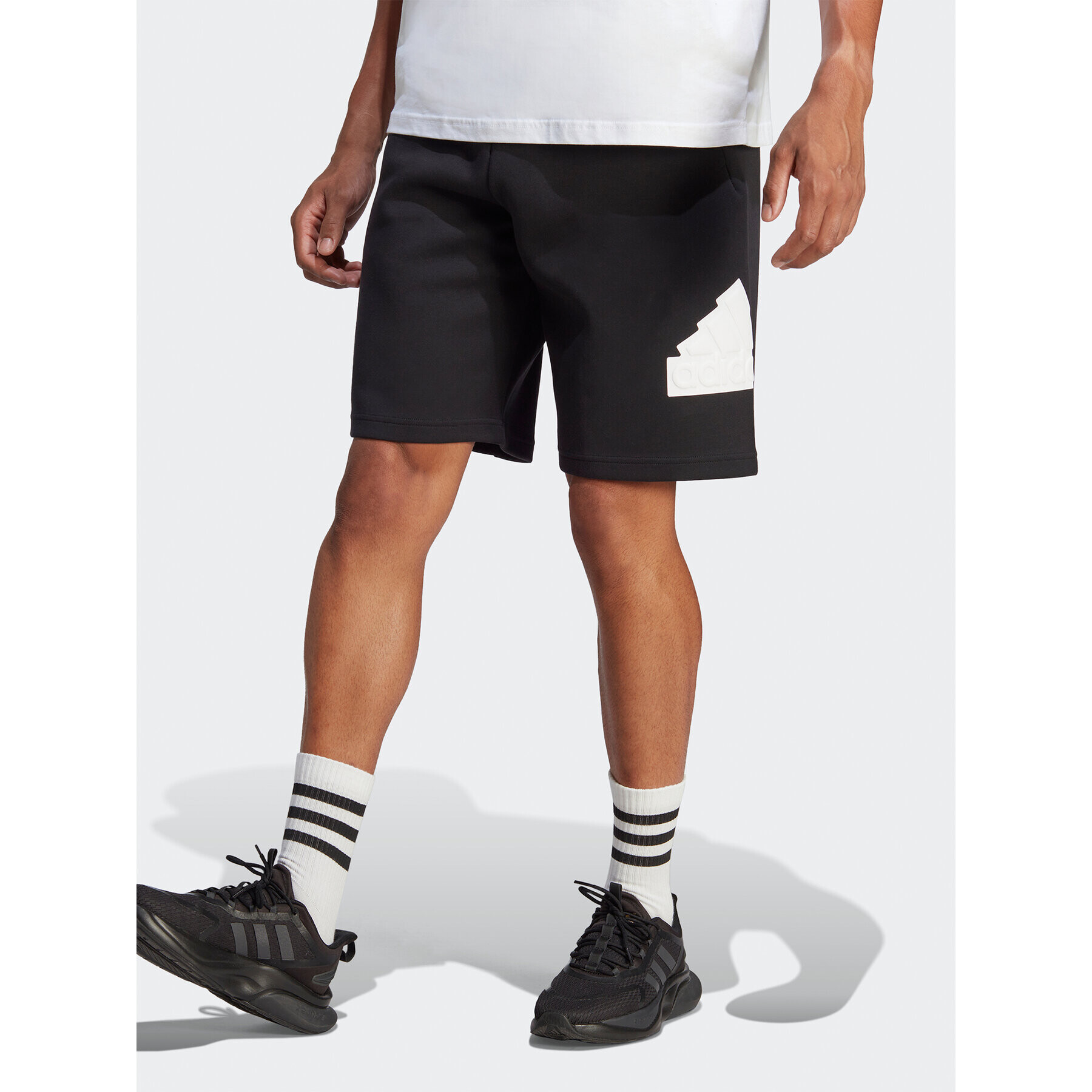 adidas Спортни шорти Future Icons Badge of Sport Shorts IC3737 Черен Regular Fit - Pepit.bg