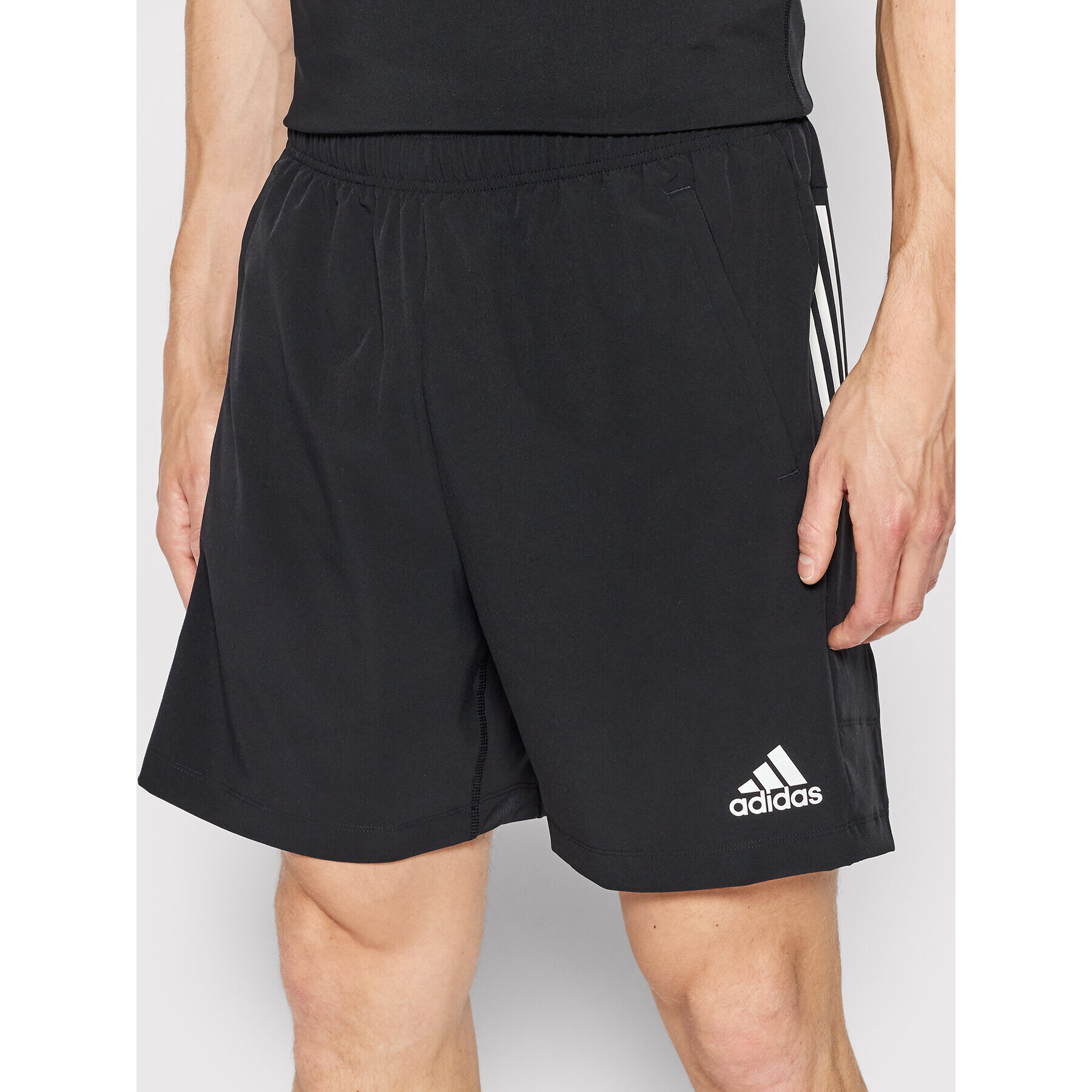 adidas Спортни шорти HC3068 Черен Regular Fit - Pepit.bg