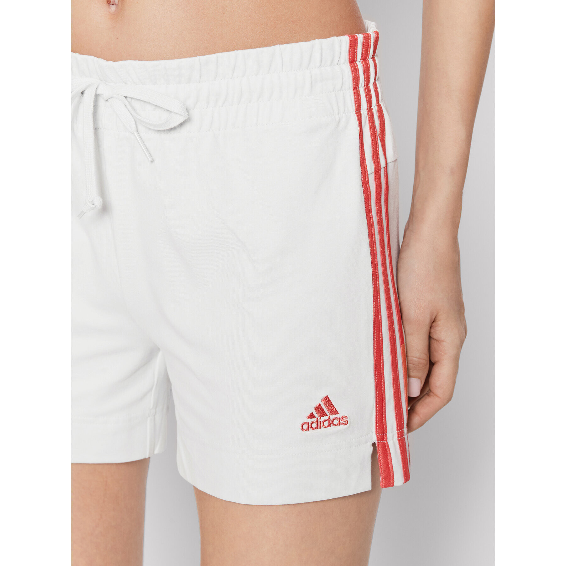 adidas Спортни шорти HE9360 Сив Regular Fit - Pepit.bg