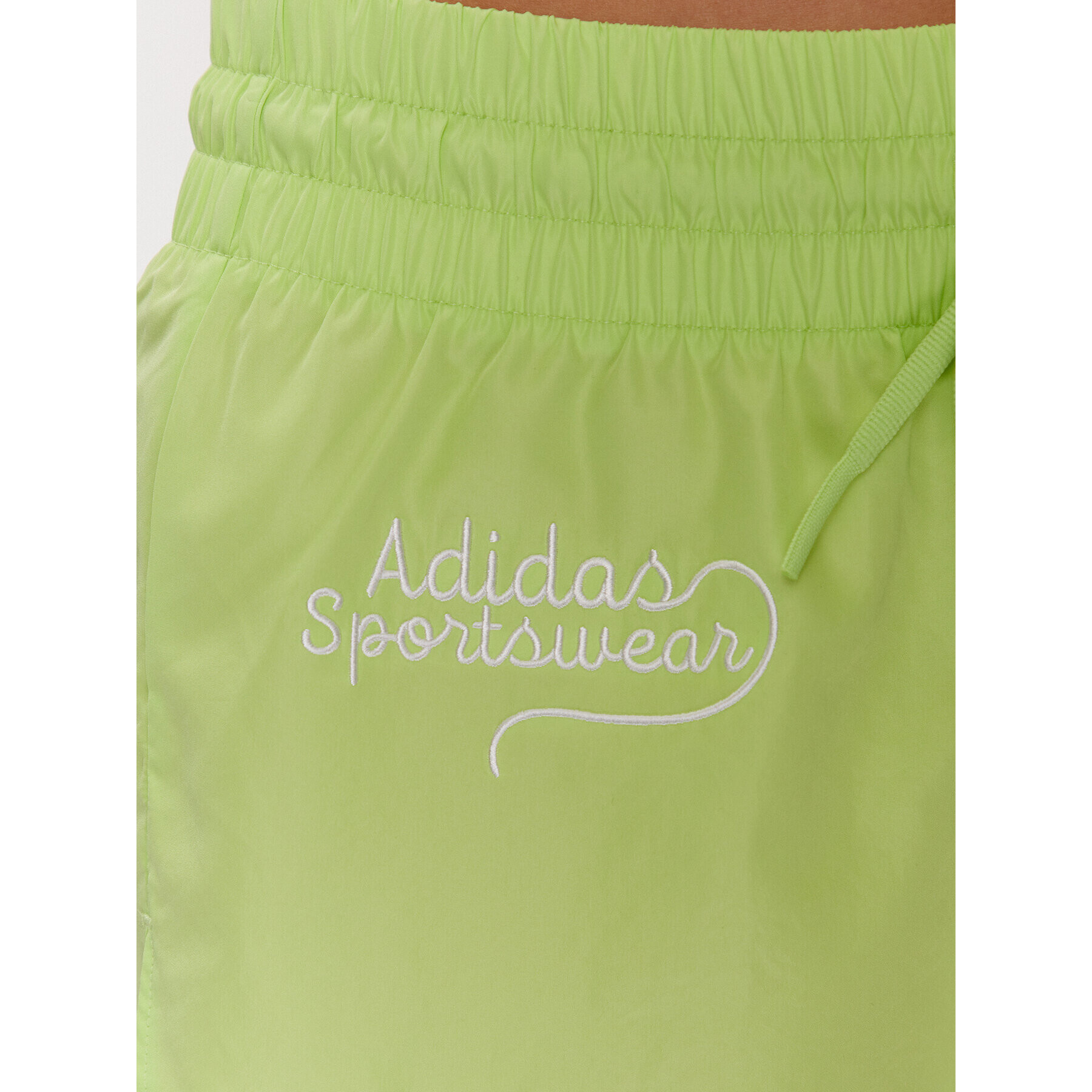 adidas Спортни шорти IA3148 Зелен Loose Fit - Pepit.bg