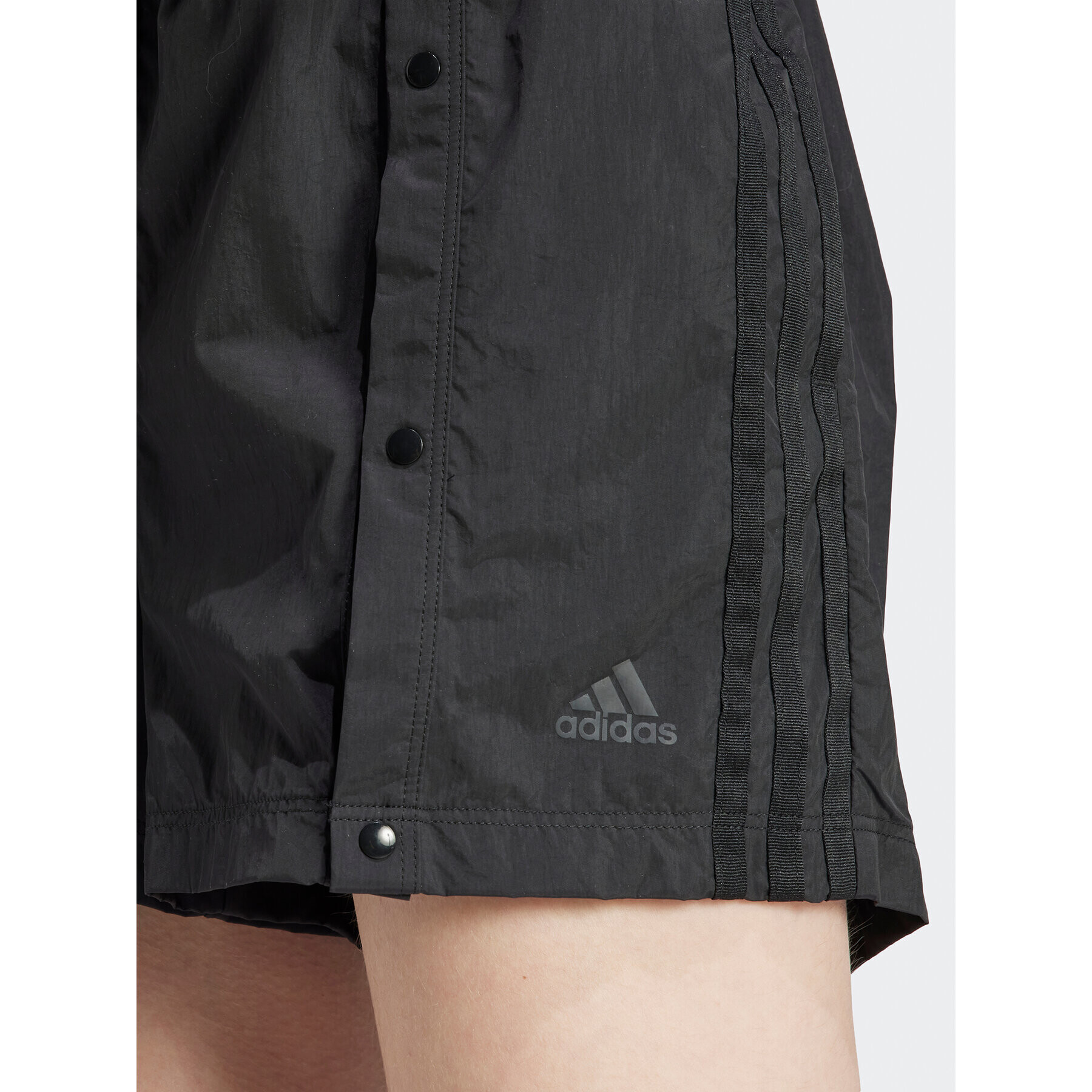 adidas Спортни шорти IB4757 Черен Regular Fit - Pepit.bg