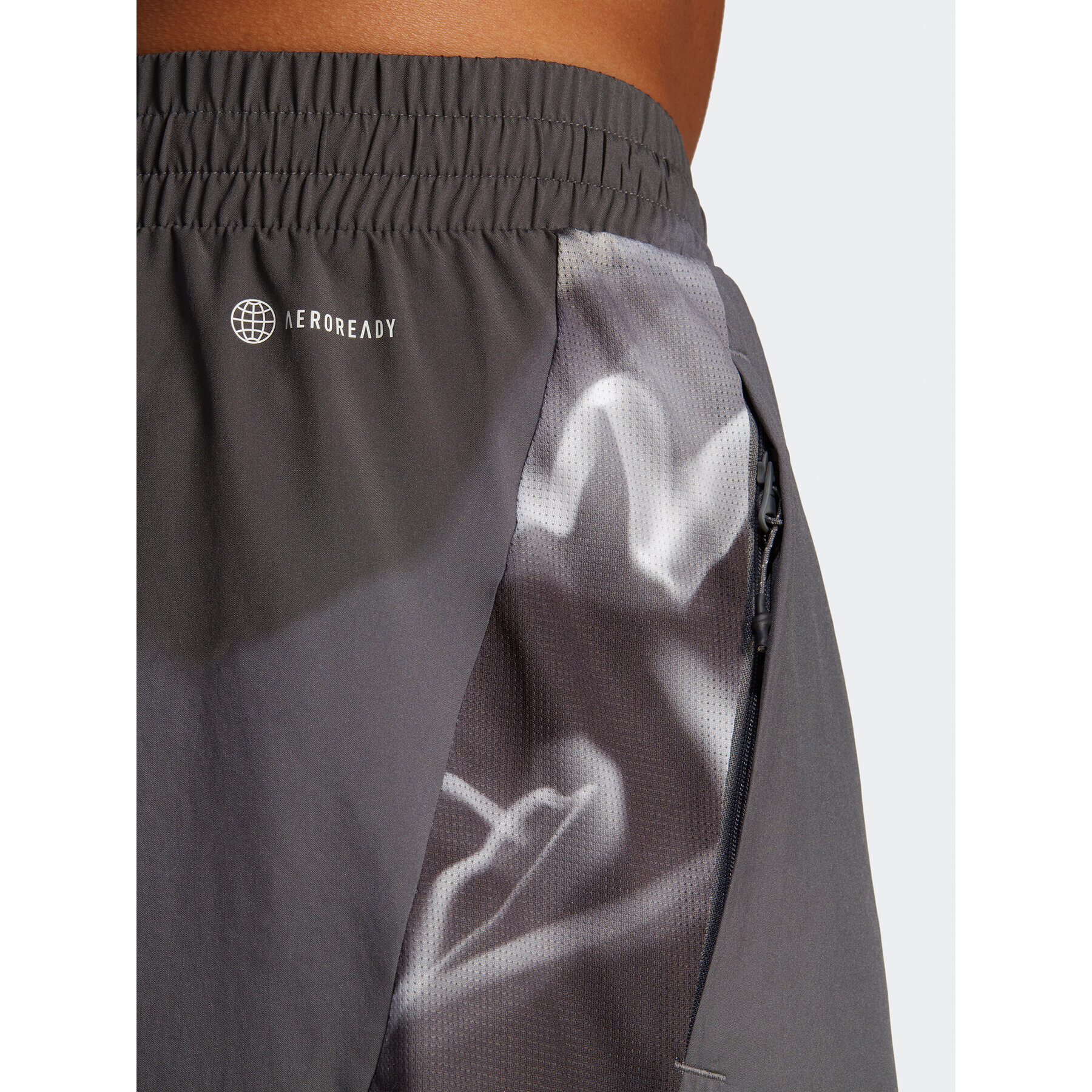 adidas Спортни шорти IB7913 Сив Regular Fit - Pepit.bg