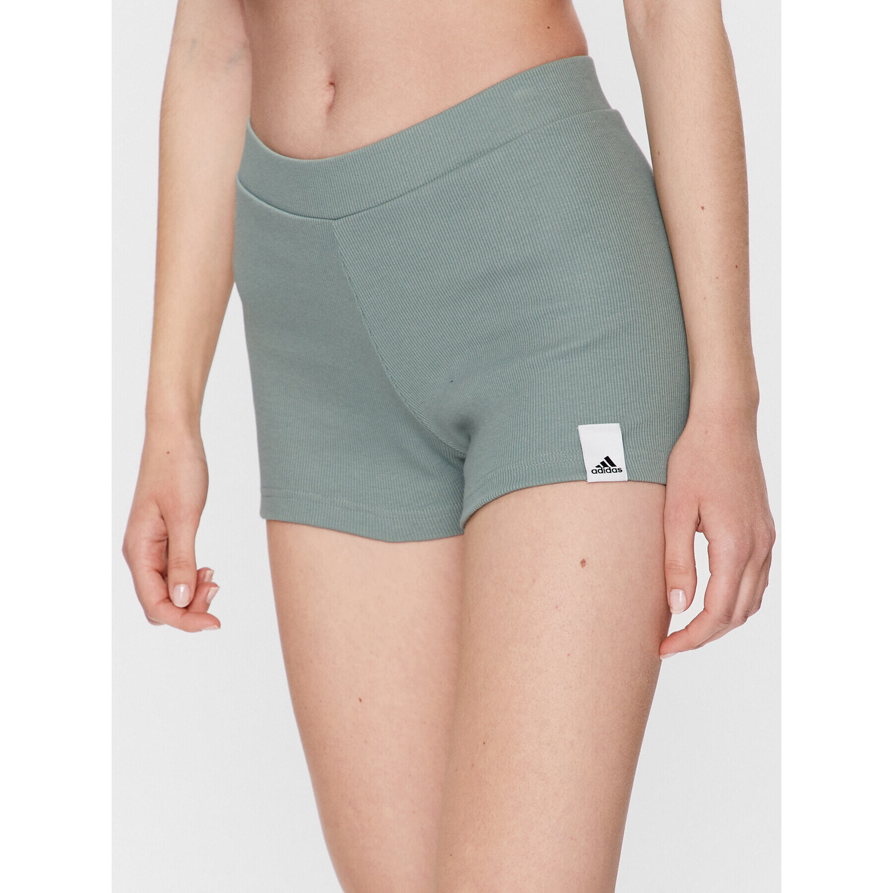 adidas Спортни шорти Lounge Rib Booty Shorts IC8759 Зелен Fitted Fit - Pepit.bg