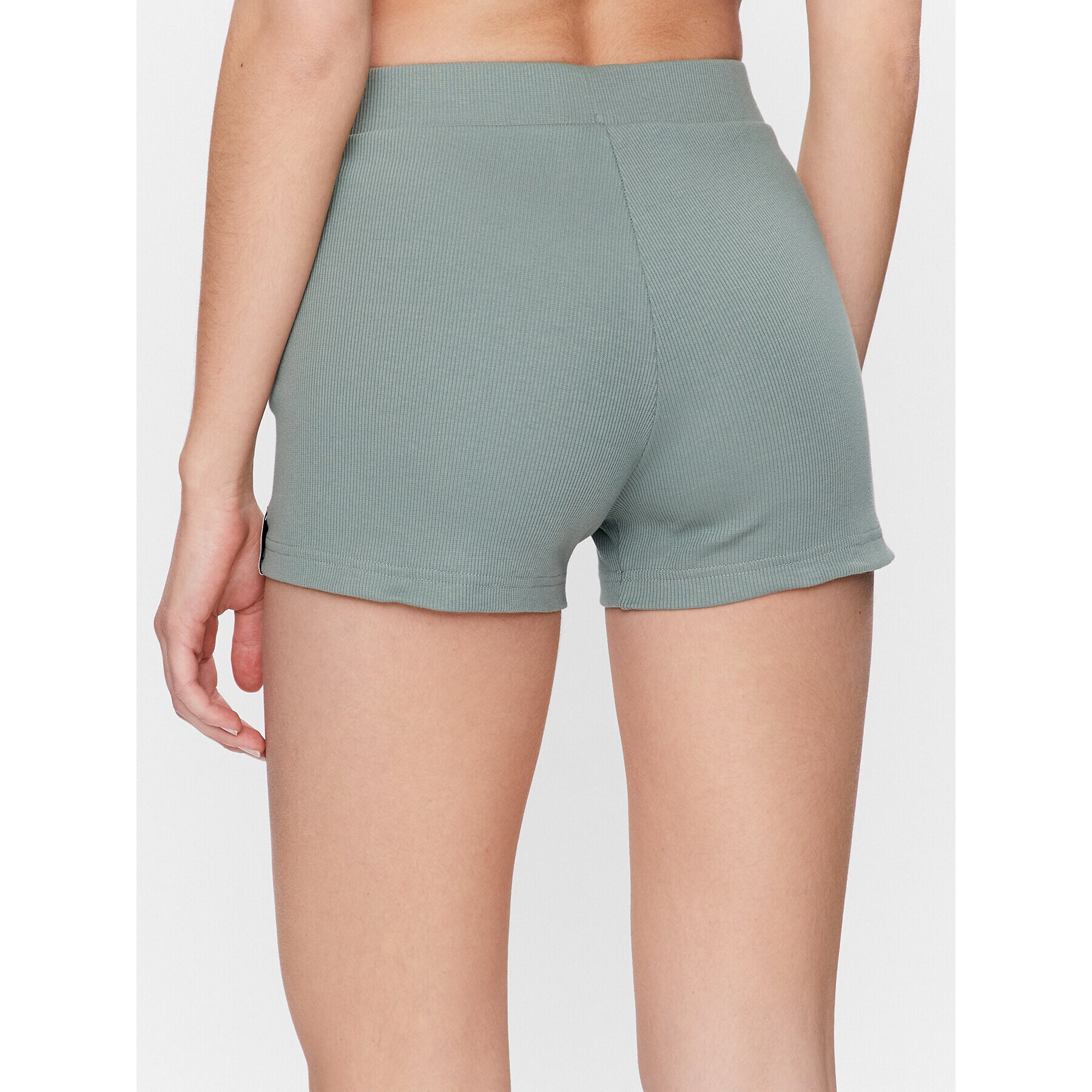 adidas Спортни шорти Lounge Rib Booty Shorts IC8759 Зелен Fitted Fit - Pepit.bg