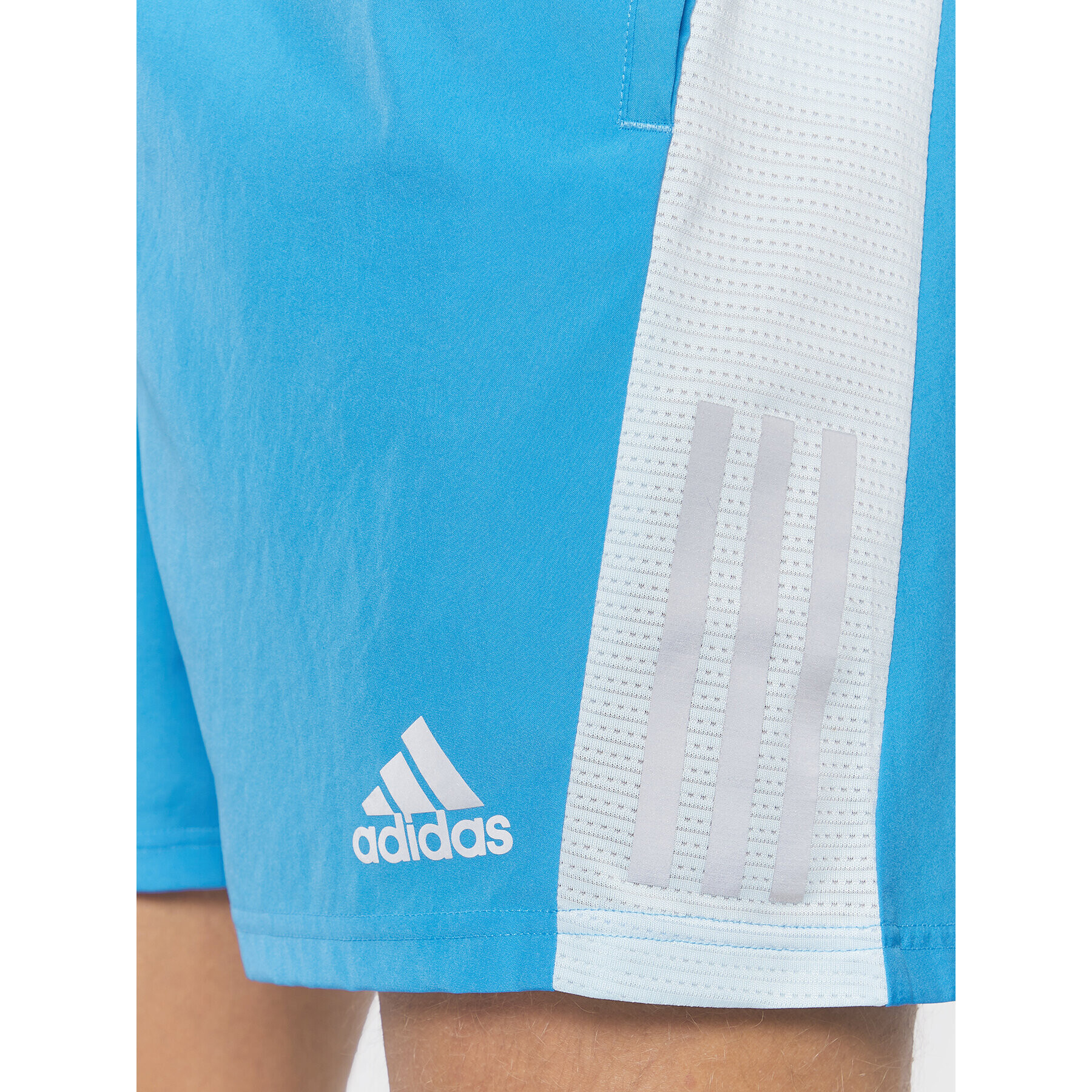 adidas Спортни шорти Own The Run HL3983 Син Regular Fit - Pepit.bg