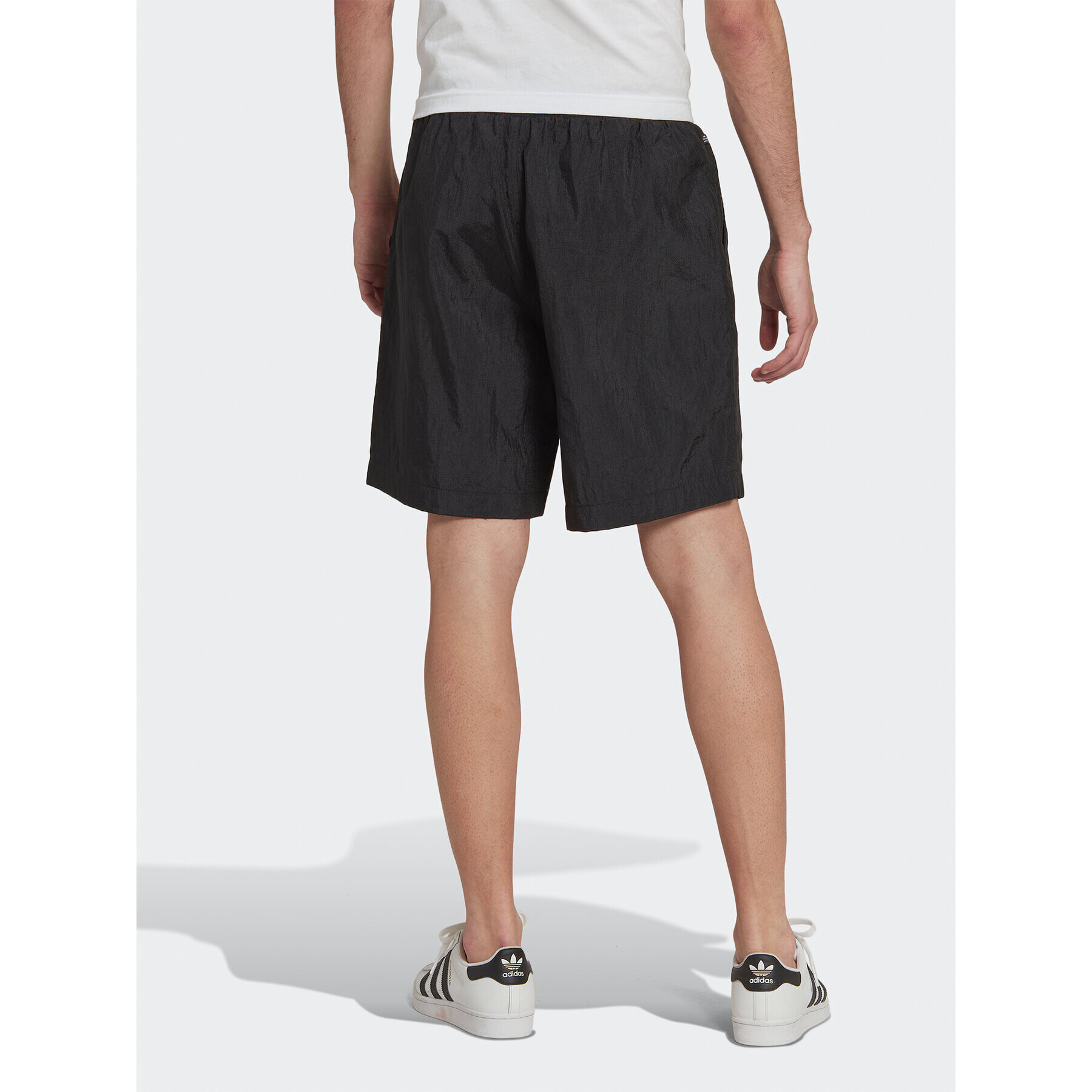 adidas Спортни шорти Reveal Material Mix HS8889 Черен Relaxed Fit - Pepit.bg