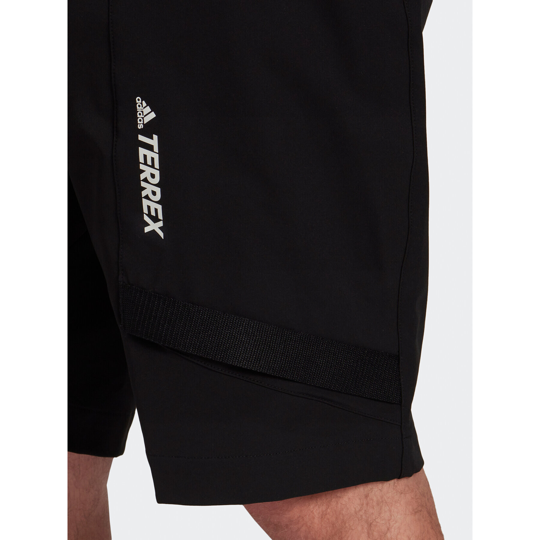 adidas Спортни шорти Terrex Zupahike Hiking Shorts H55930 Черен Regular Fit - Pepit.bg