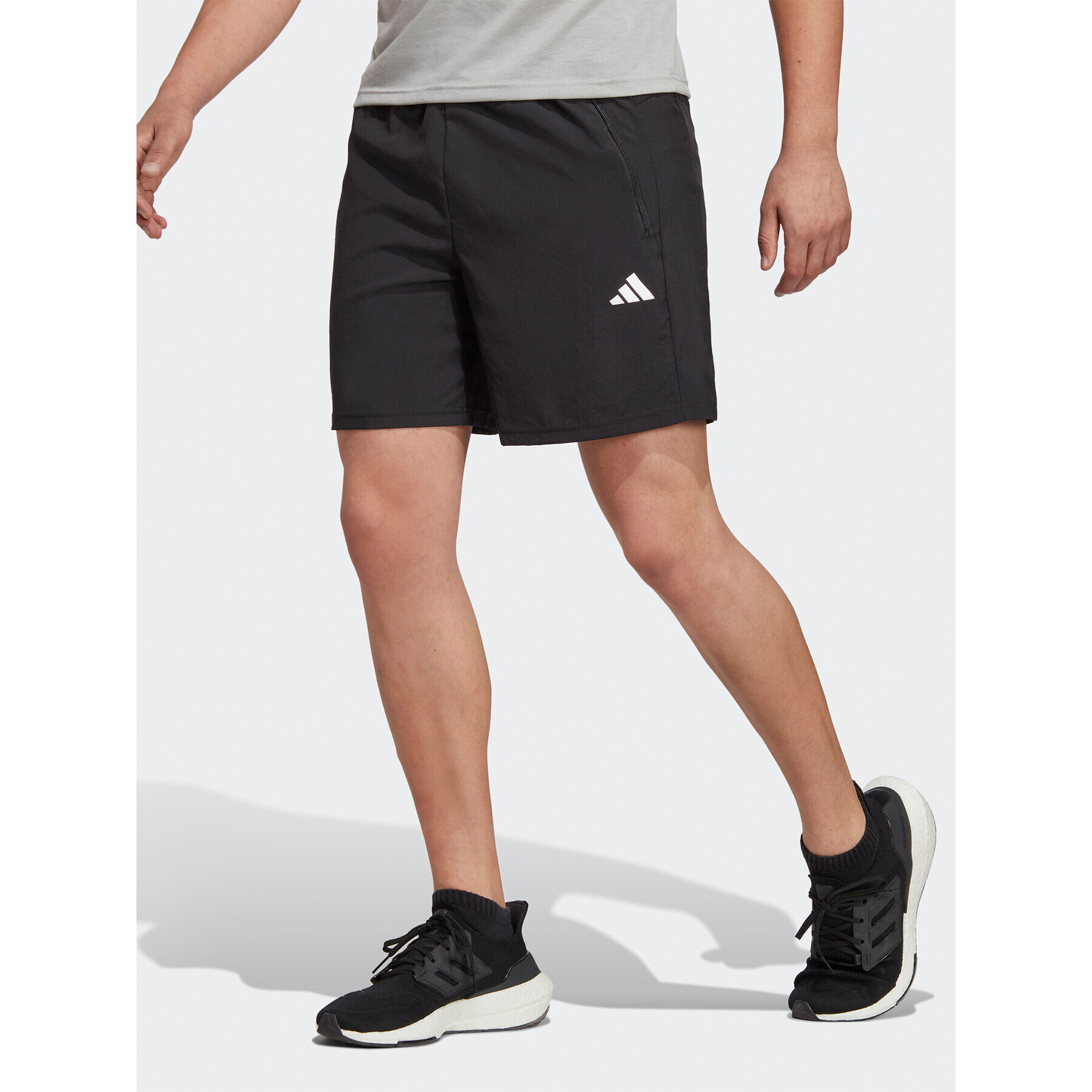 adidas Спортни шорти Train Essentials Woven Training Shorts IC6976 Черен Regular Fit - Pepit.bg