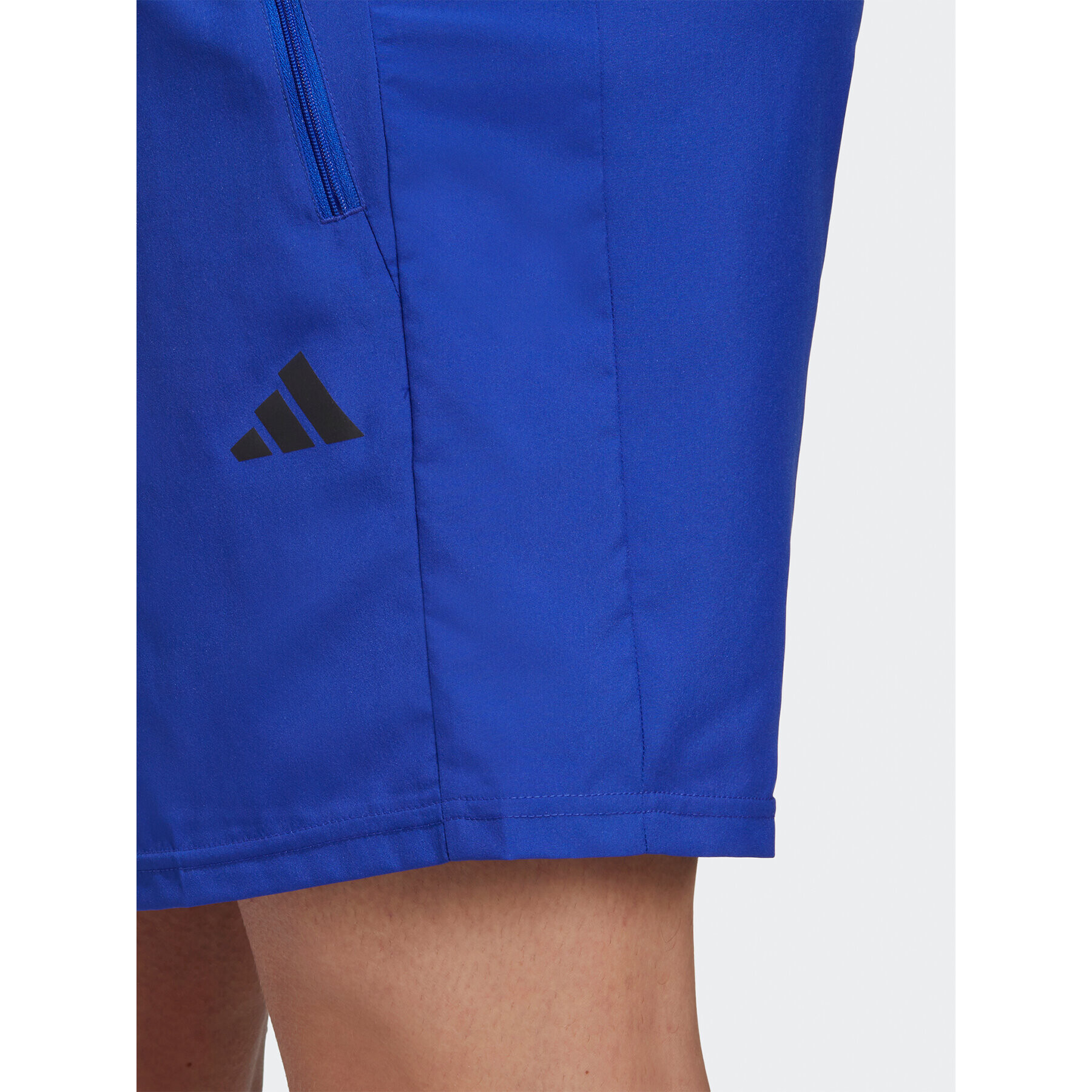 adidas Спортни шорти Train Essentials Woven Training Shorts IC6979 Син Regular Fit - Pepit.bg