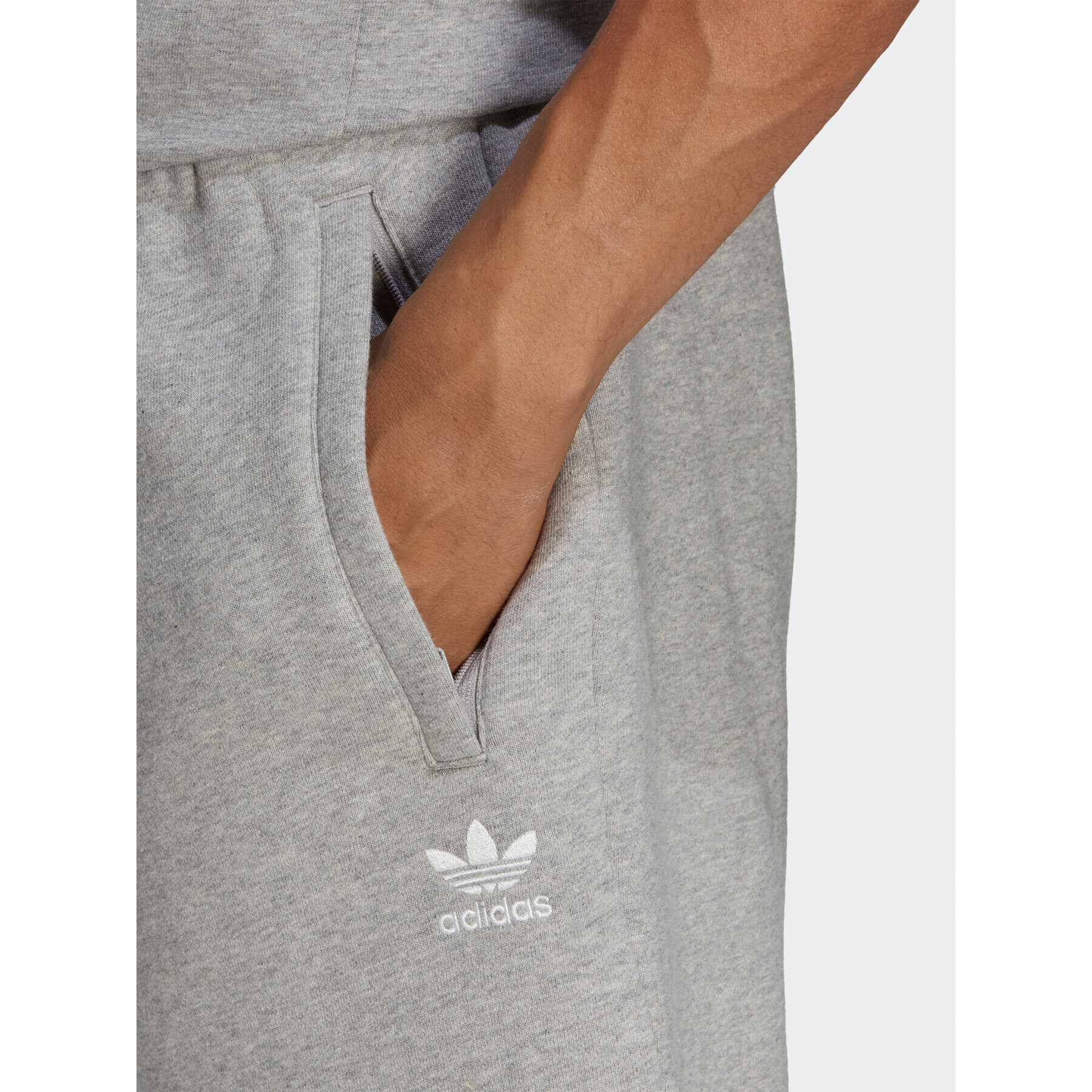 adidas Спортни шорти Trefoil Essentials IA4899 Сив Regular Fit - Pepit.bg