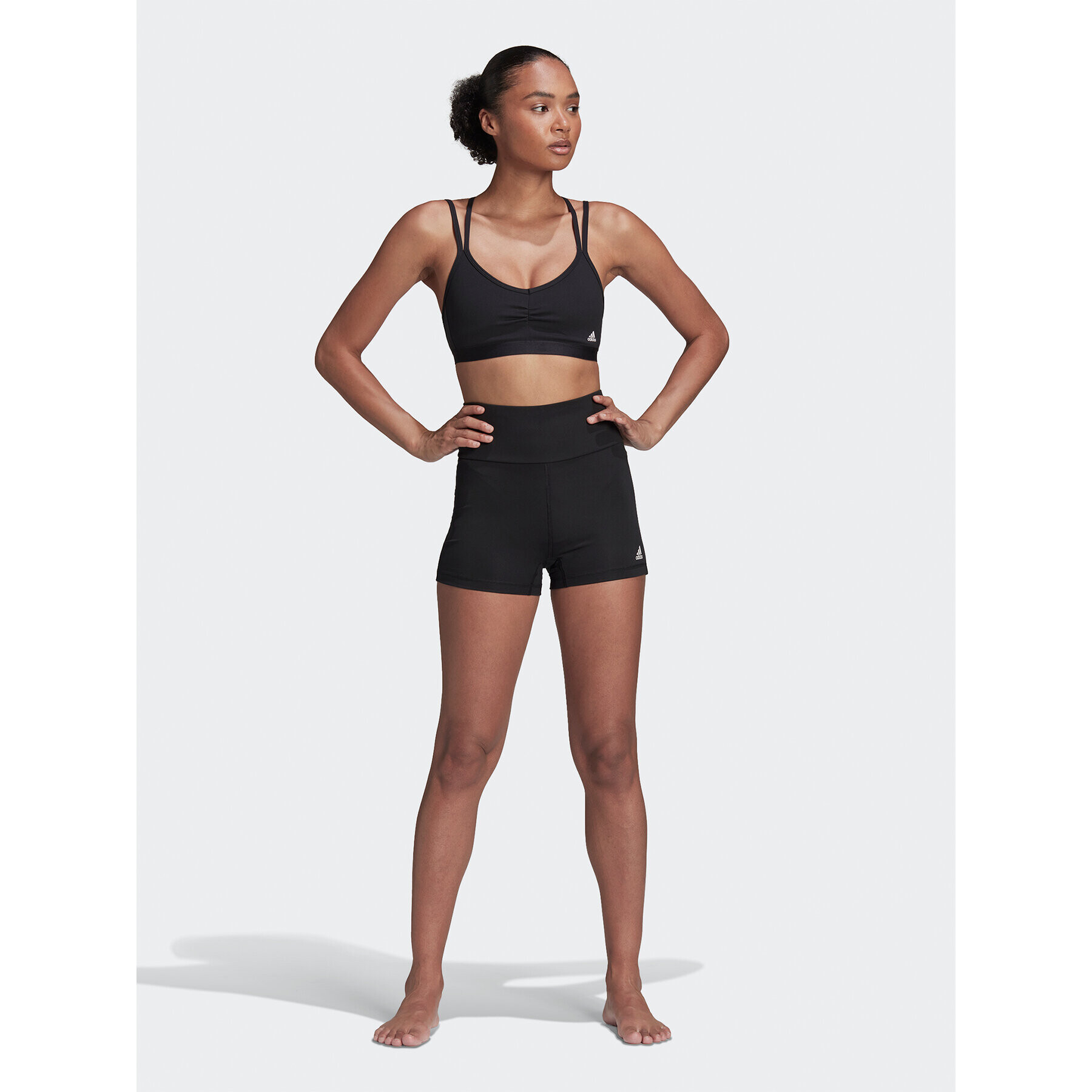 adidas Спортни шорти Yoga Essentials High-Waisted Short Leggings HD6825 Черен - Pepit.bg