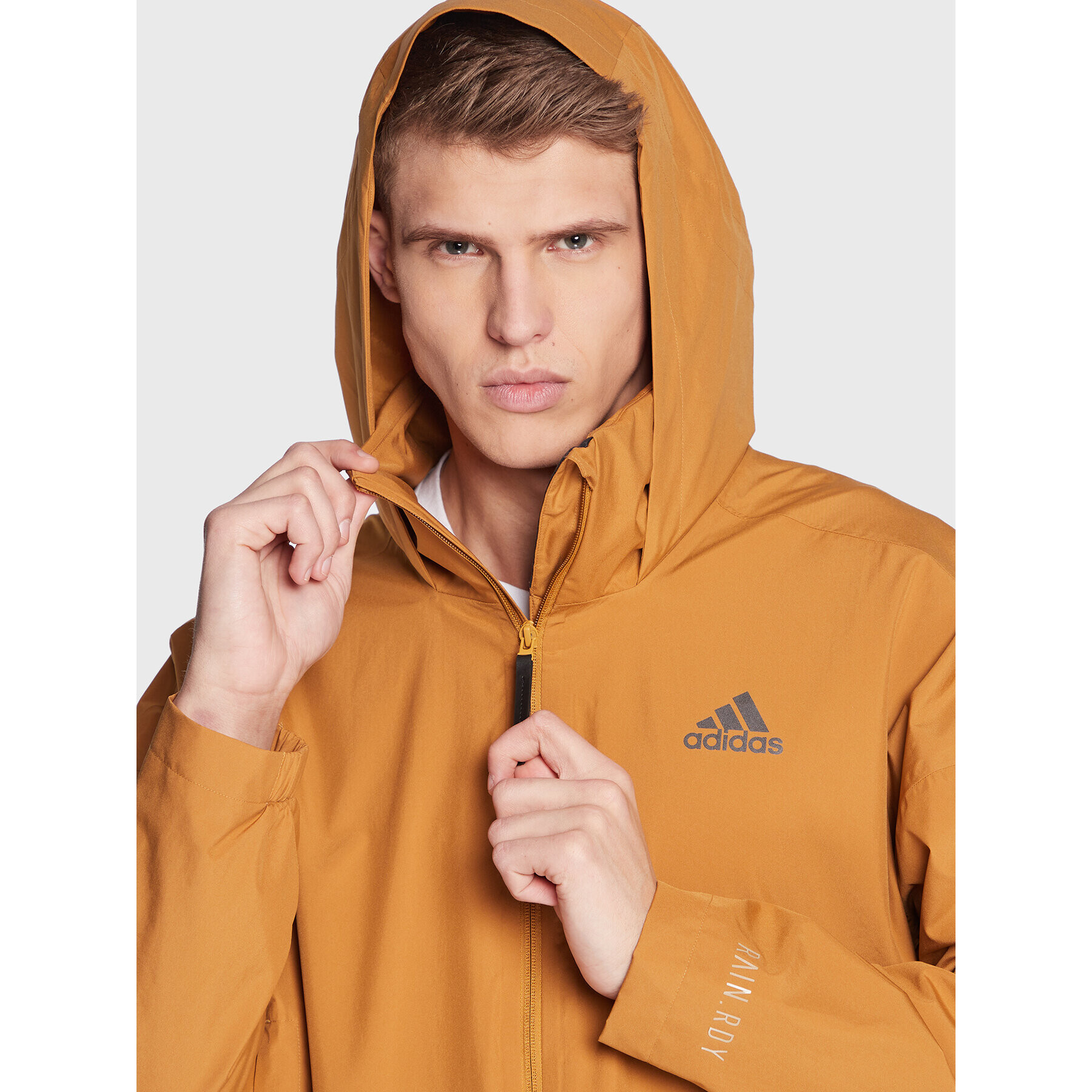 adidas Преходно яке Traveer RAIN.RDY Jacket (Gender Neutral) HG6013 Бежов Regular Fit - Pepit.bg