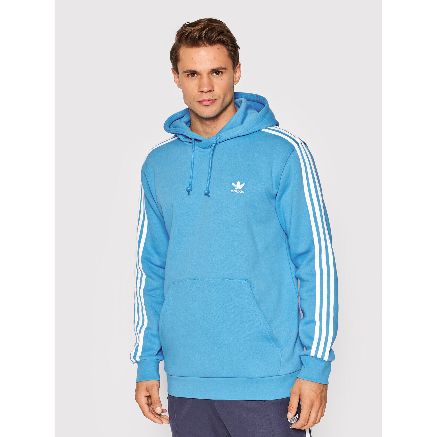 adidas Суитшърт adicolor Classic 3-Stripes HE9476 Син Regular Fit - Pepit.bg