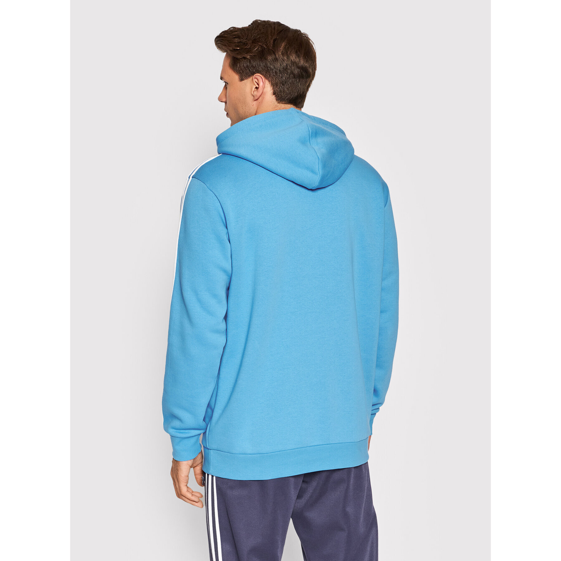 adidas Суитшърт adicolor Classic 3-Stripes HE9476 Син Regular Fit - Pepit.bg