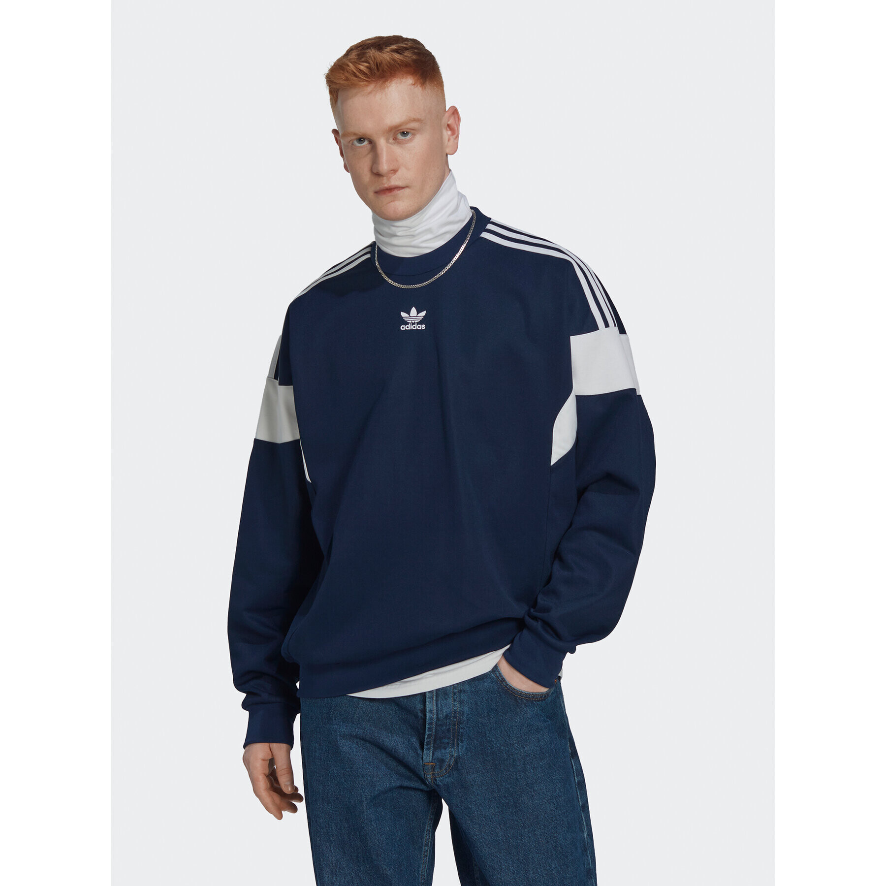 adidas Суитшърт adicolor Classic Cut Line HN6116 Тъмносин Relaxed Fit - Pepit.bg