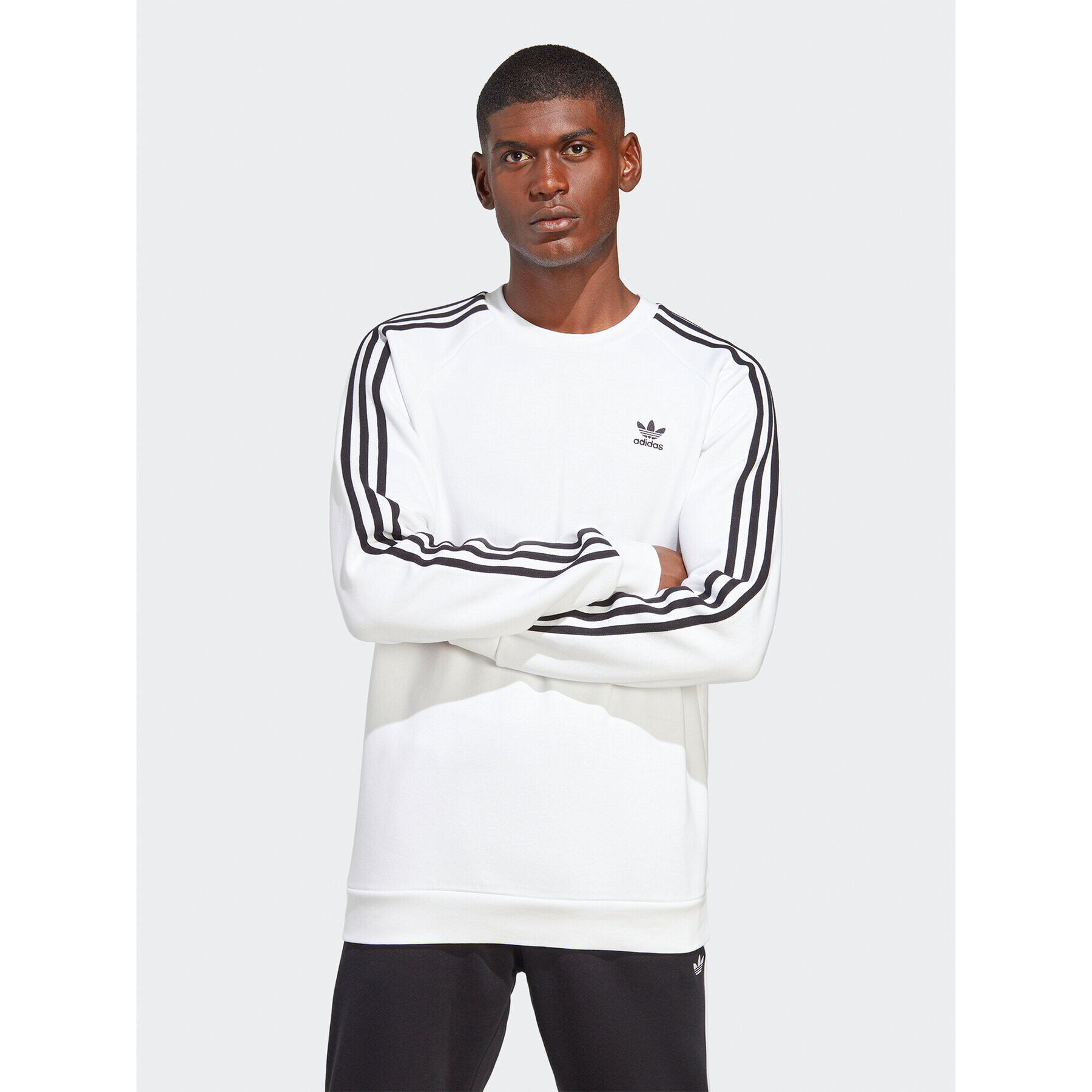 adidas Суитшърт Adicolor Classics 3-Stripes Crew Sweatshirt IA4862 Бял Regular Fit - Pepit.bg