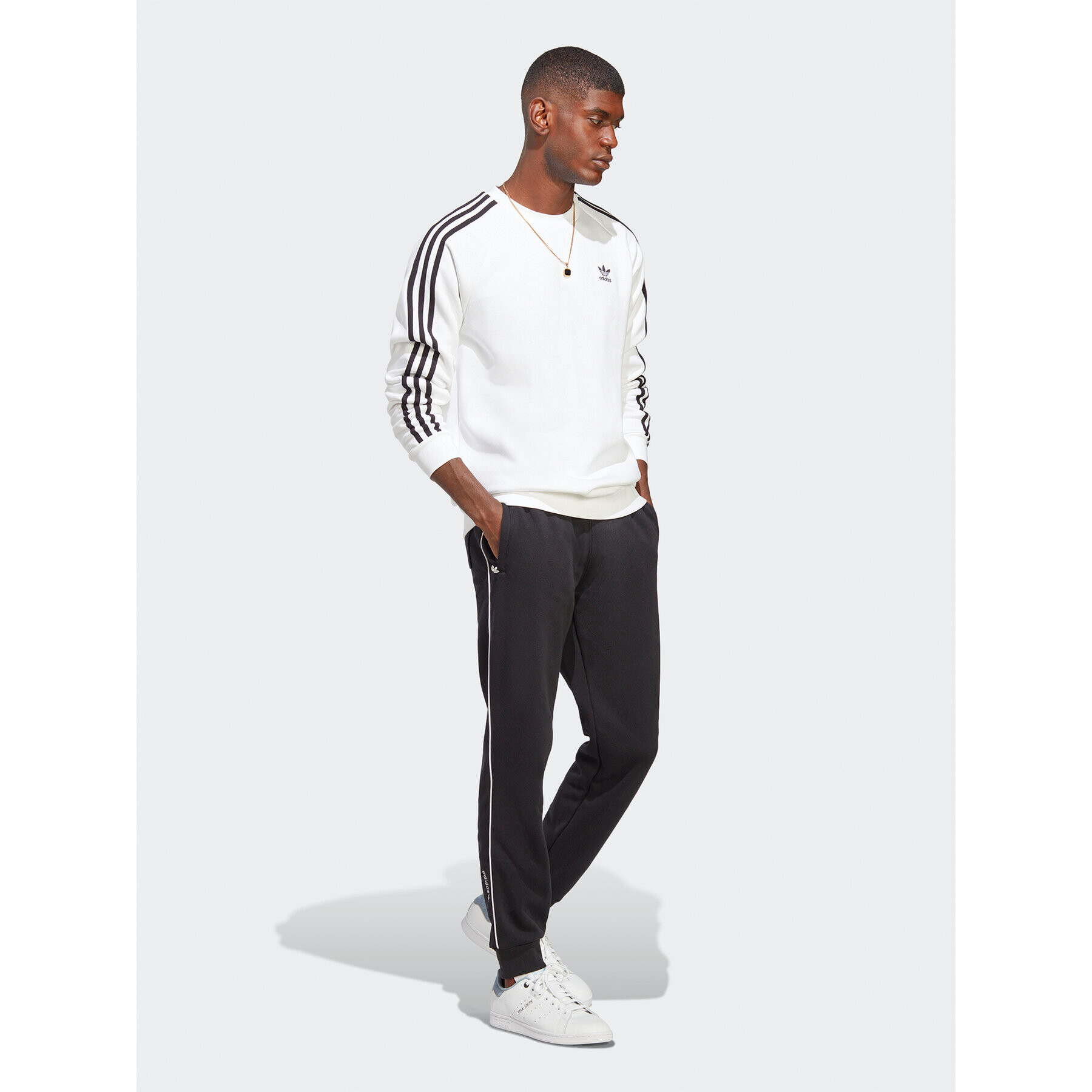 adidas Суитшърт Adicolor Classics 3-Stripes Crew Sweatshirt IA4862 Бял Regular Fit - Pepit.bg