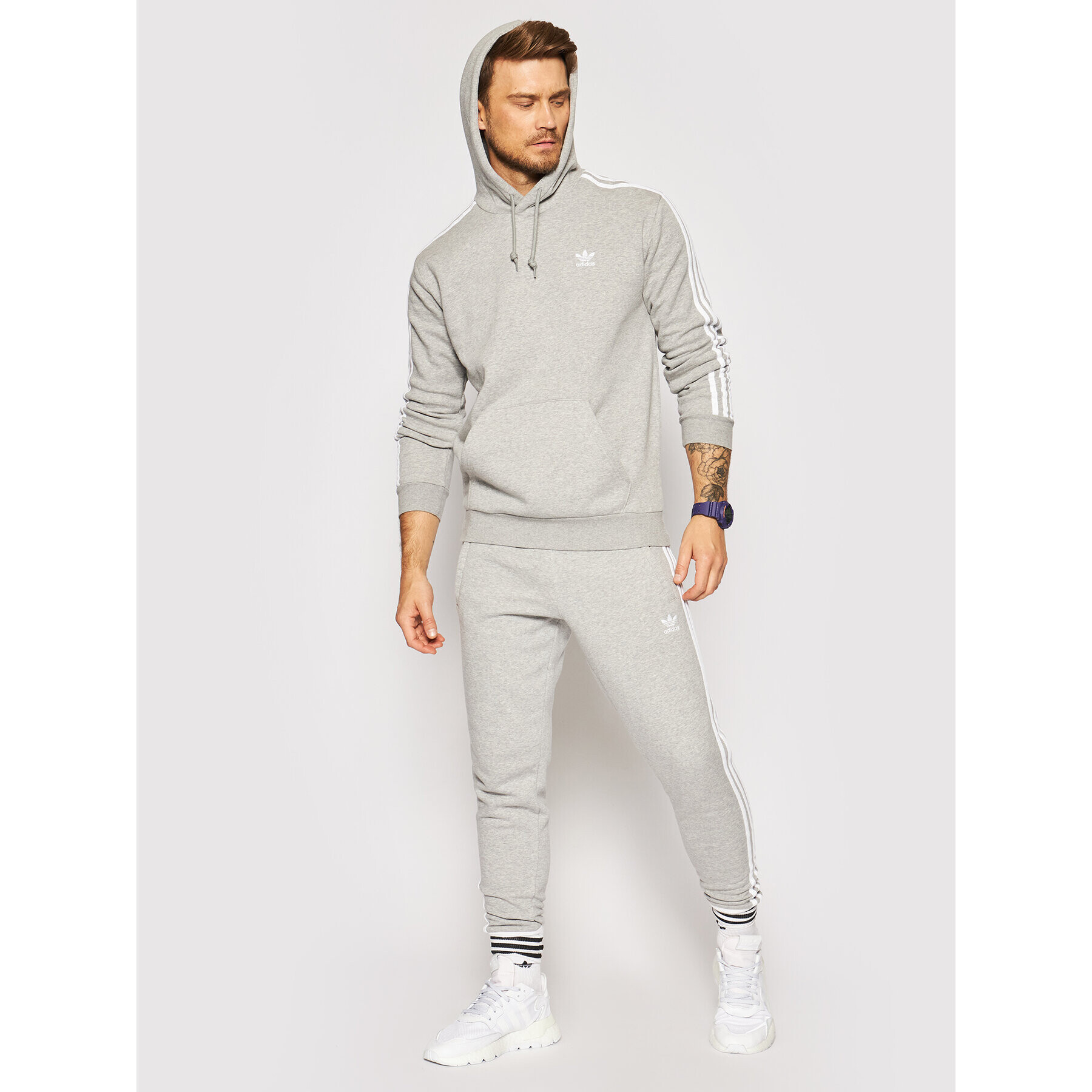 adidas Суитшърт adicolor Classics 3-Stripes H06675 Сив Regular Fit - Pepit.bg