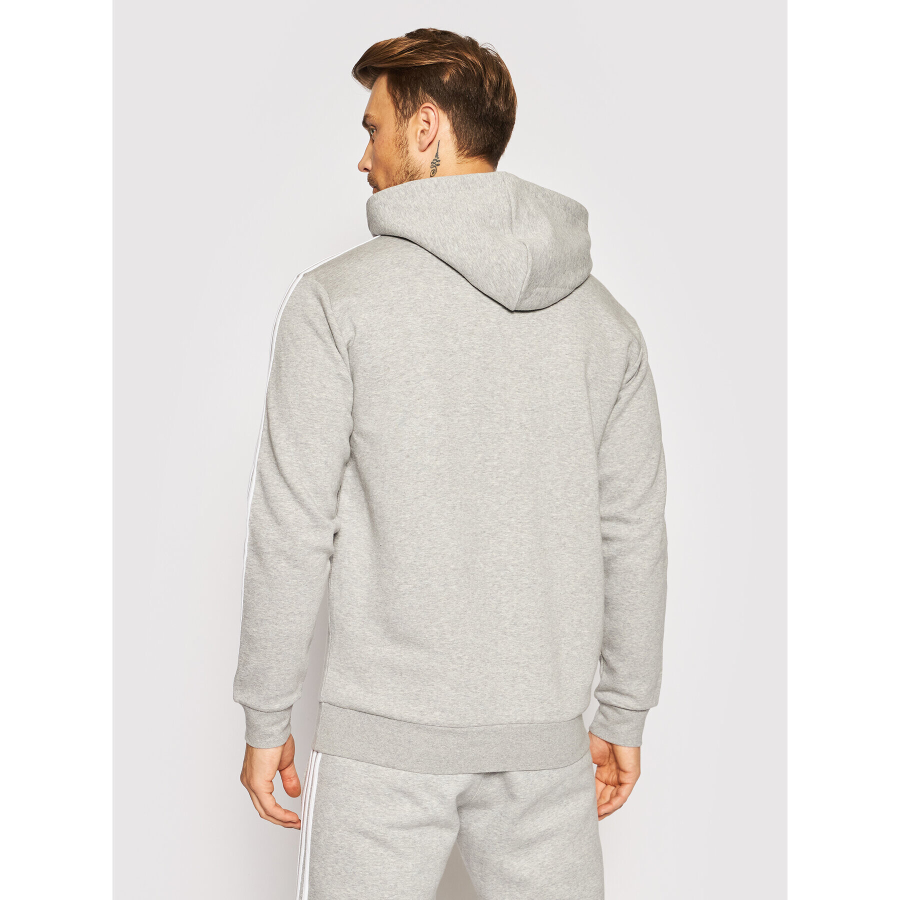 adidas Суитшърт adicolor Classics 3-Stripes H06675 Сив Regular Fit - Pepit.bg