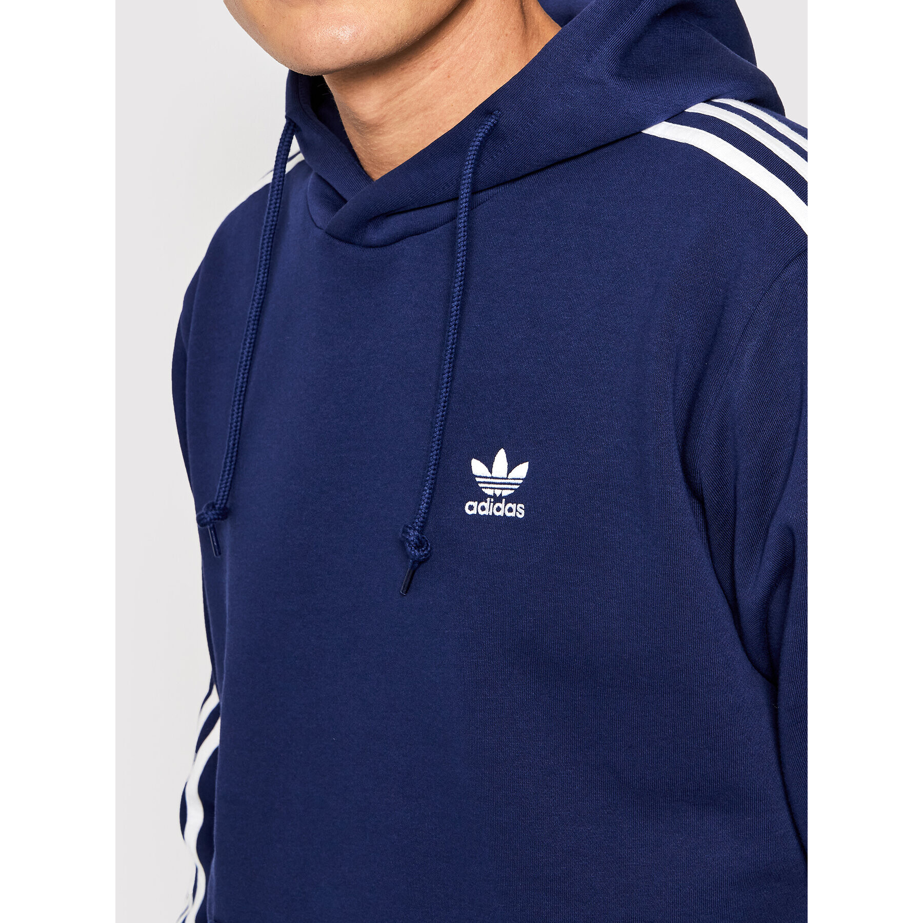 adidas Суитшърт adicolor Classics 3-Stripes H06677 Тъмносин Regular Fit - Pepit.bg