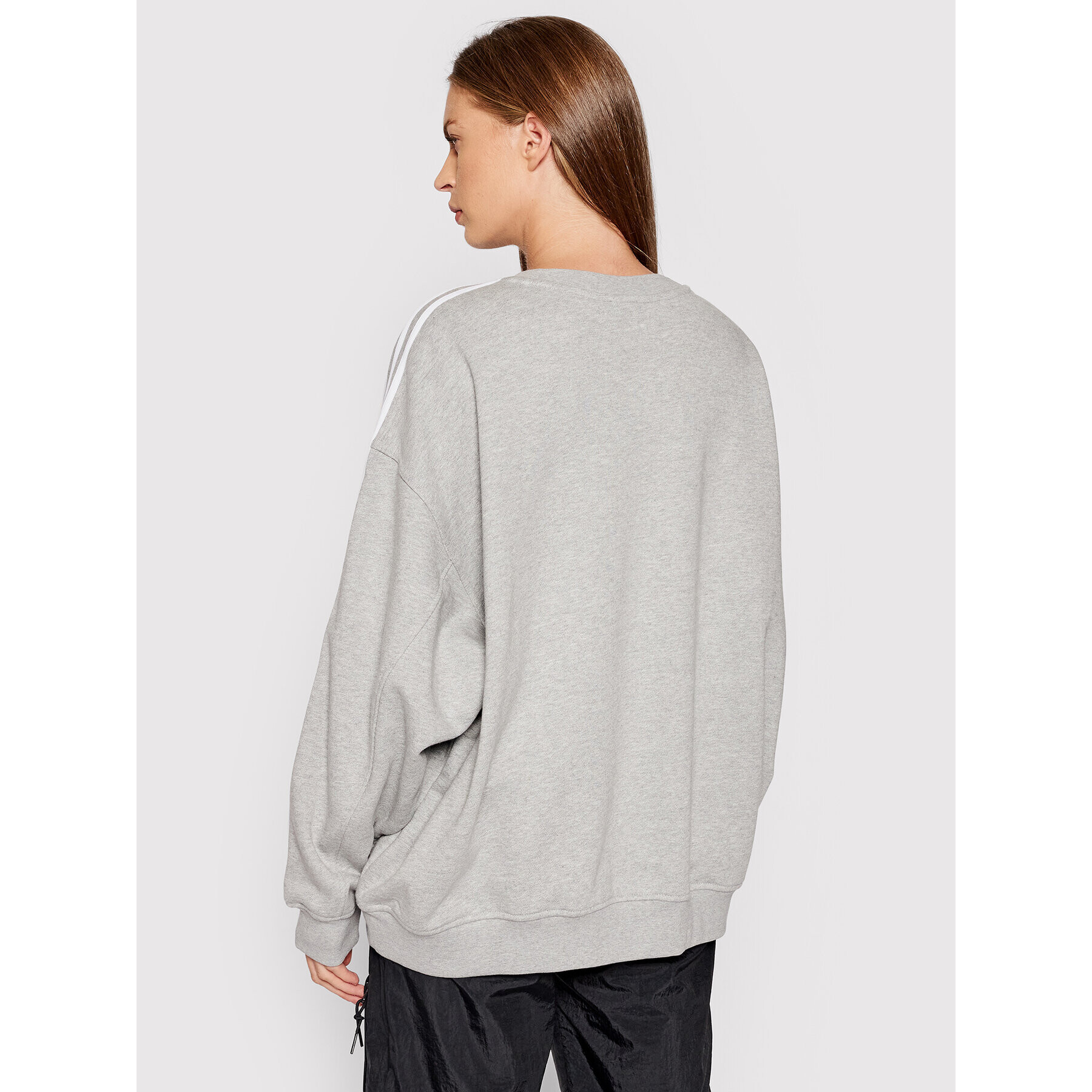 adidas Суитшърт adicolor Classics H33538 Сив Oversize - Pepit.bg