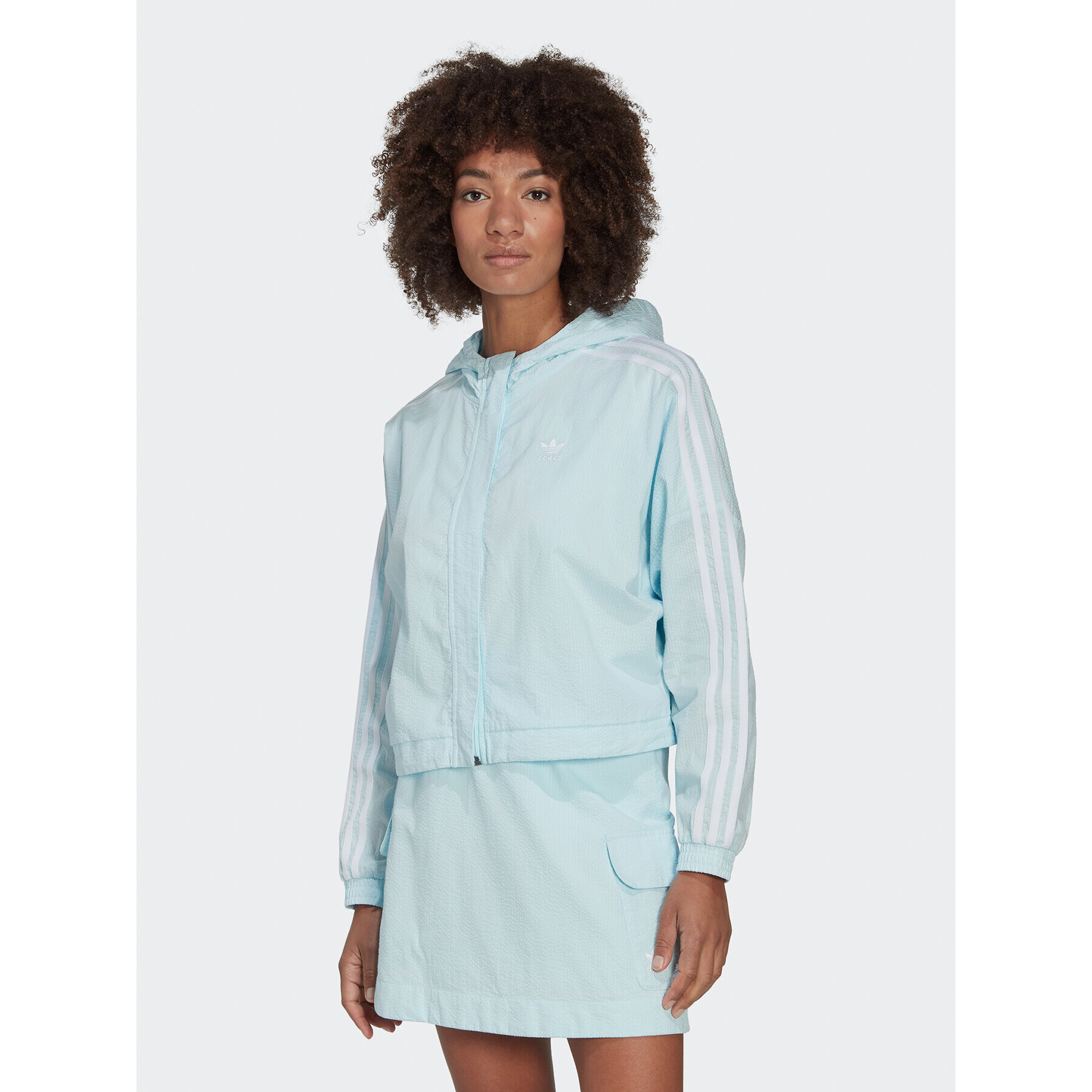 adidas Суитшърт adicolor Classics HL9305 Син Relaxed Fit - Pepit.bg
