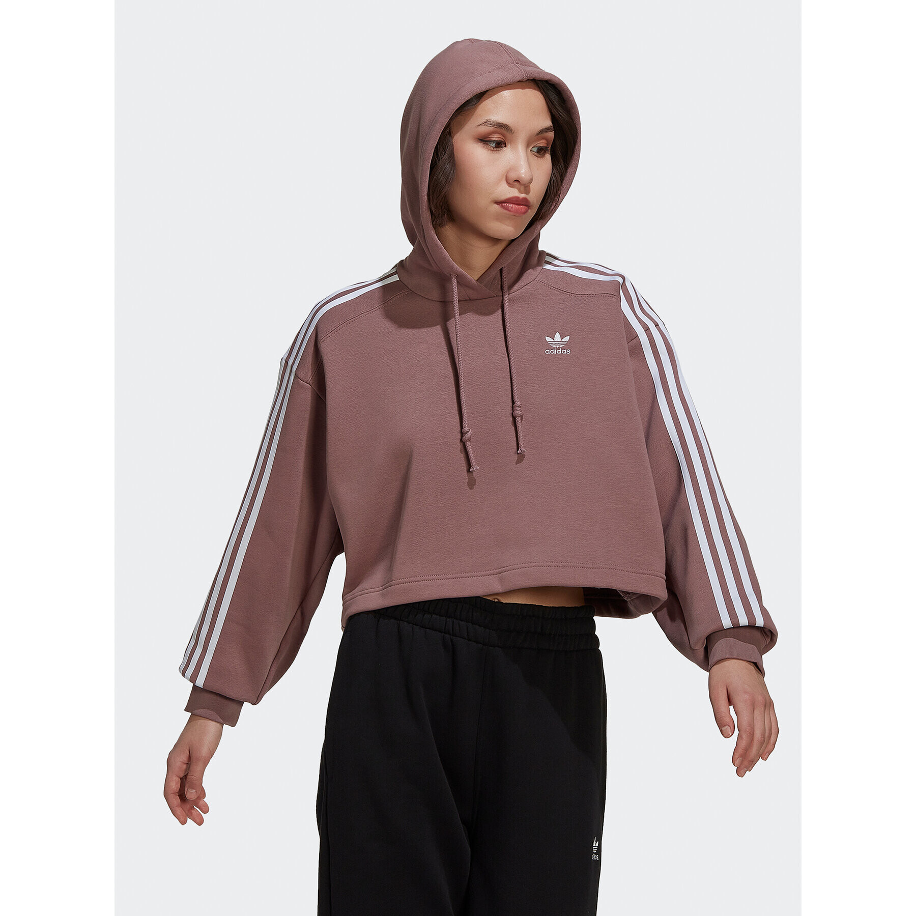 adidas Суитшърт adicolor Classics HN5885 Розов Relaxed Fit - Pepit.bg