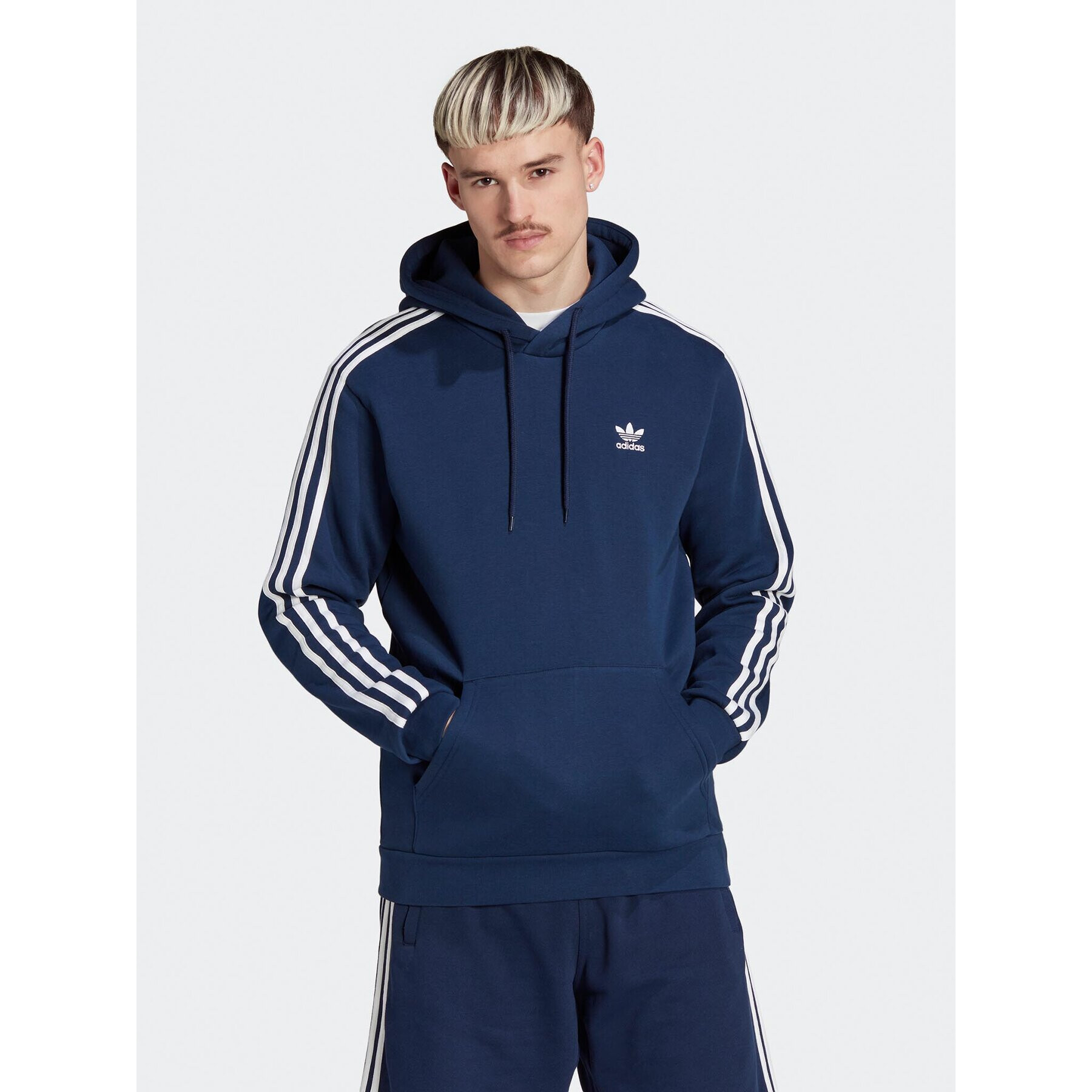 adidas Суитшърт adicolor Classics IA6348 Син Regular Fit - Pepit.bg