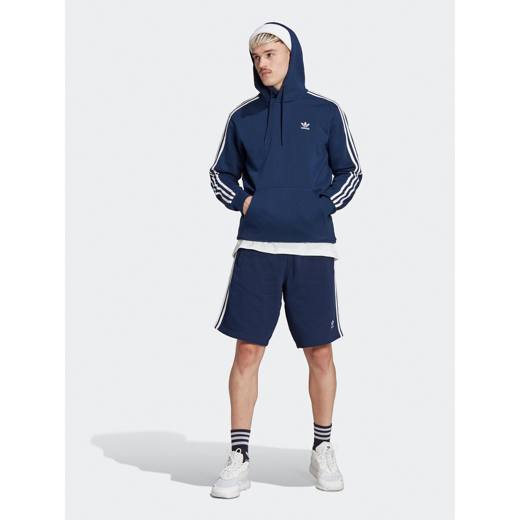 adidas Суитшърт adicolor Classics IA6348 Син Regular Fit - Pepit.bg