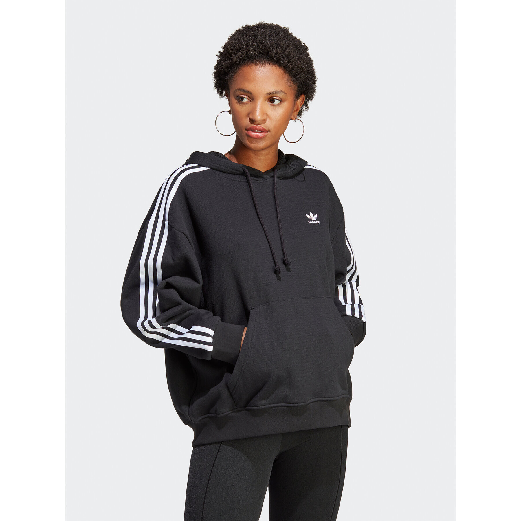 adidas Суитшърт Adicolor Classics Oversized Hoodie IB7454 Черен Relaxed Fit - Pepit.bg