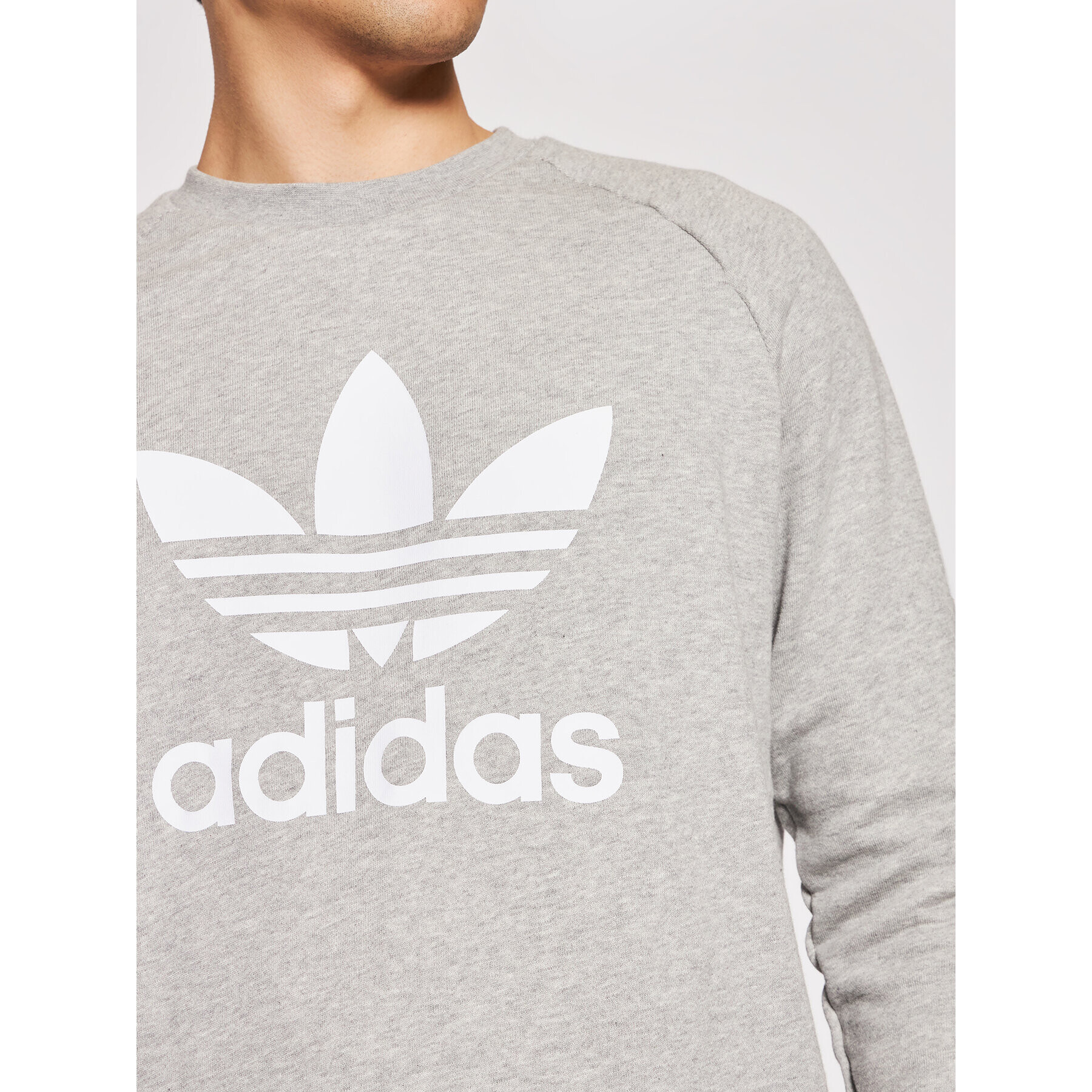 adidas Суитшърт adicolor Classics Trefoil Crewneck H06650 Сив Regular Fit - Pepit.bg