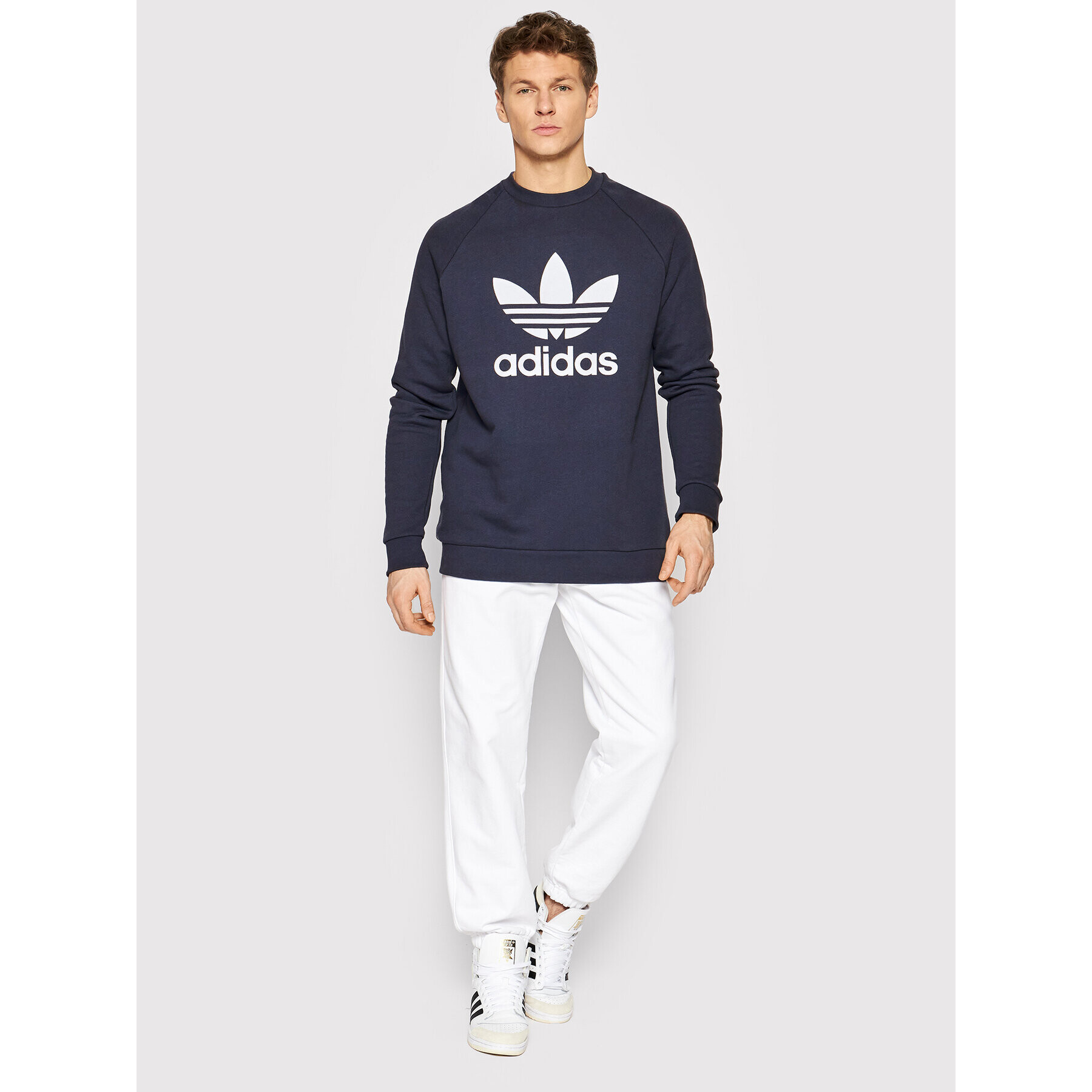 adidas Суитшърт adicolor Classics Trefoil HE9490 Тъмносин Regular Fit - Pepit.bg