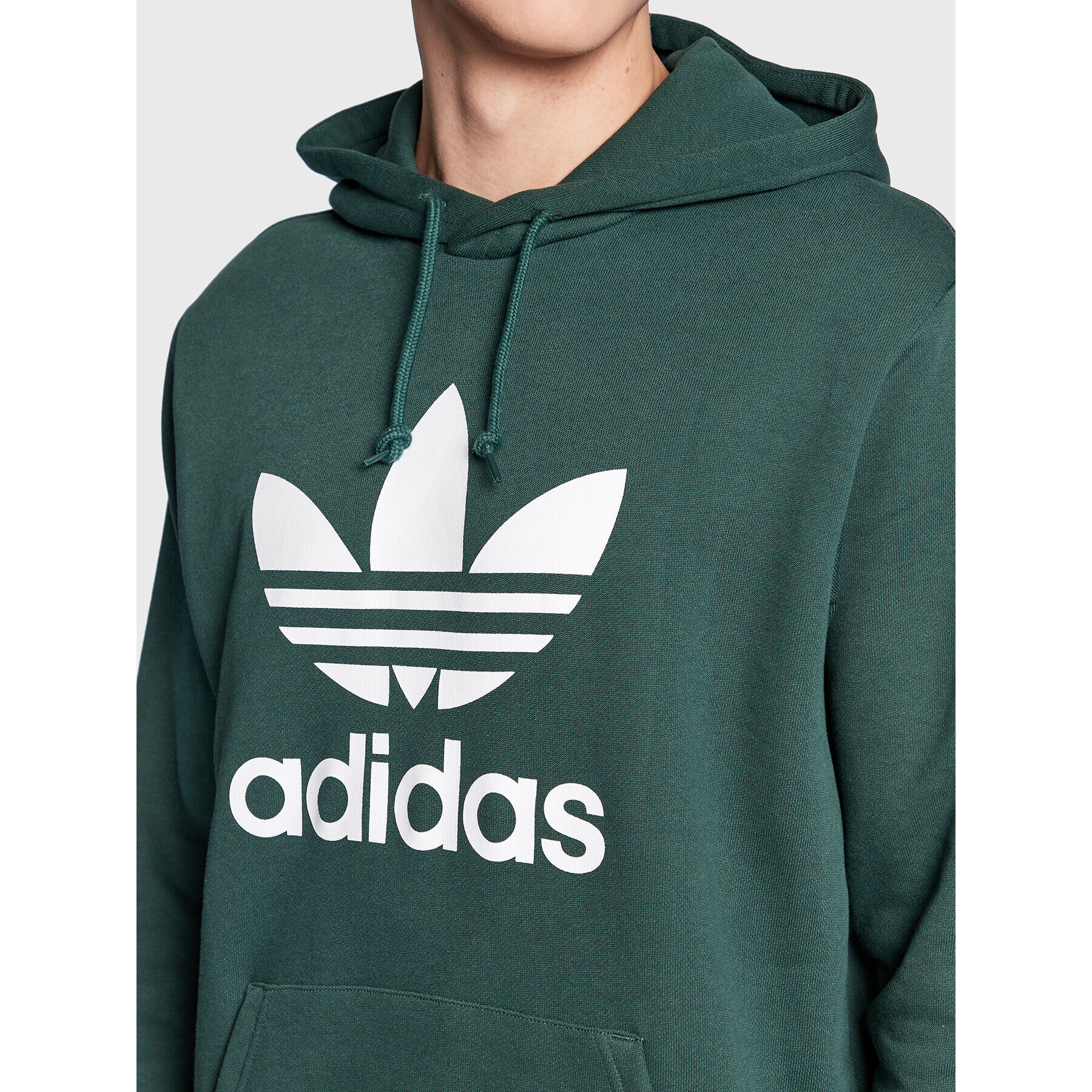 adidas Суитшърт adicolor Classics Trefoil HK7270 Зелен Standard Fit - Pepit.bg