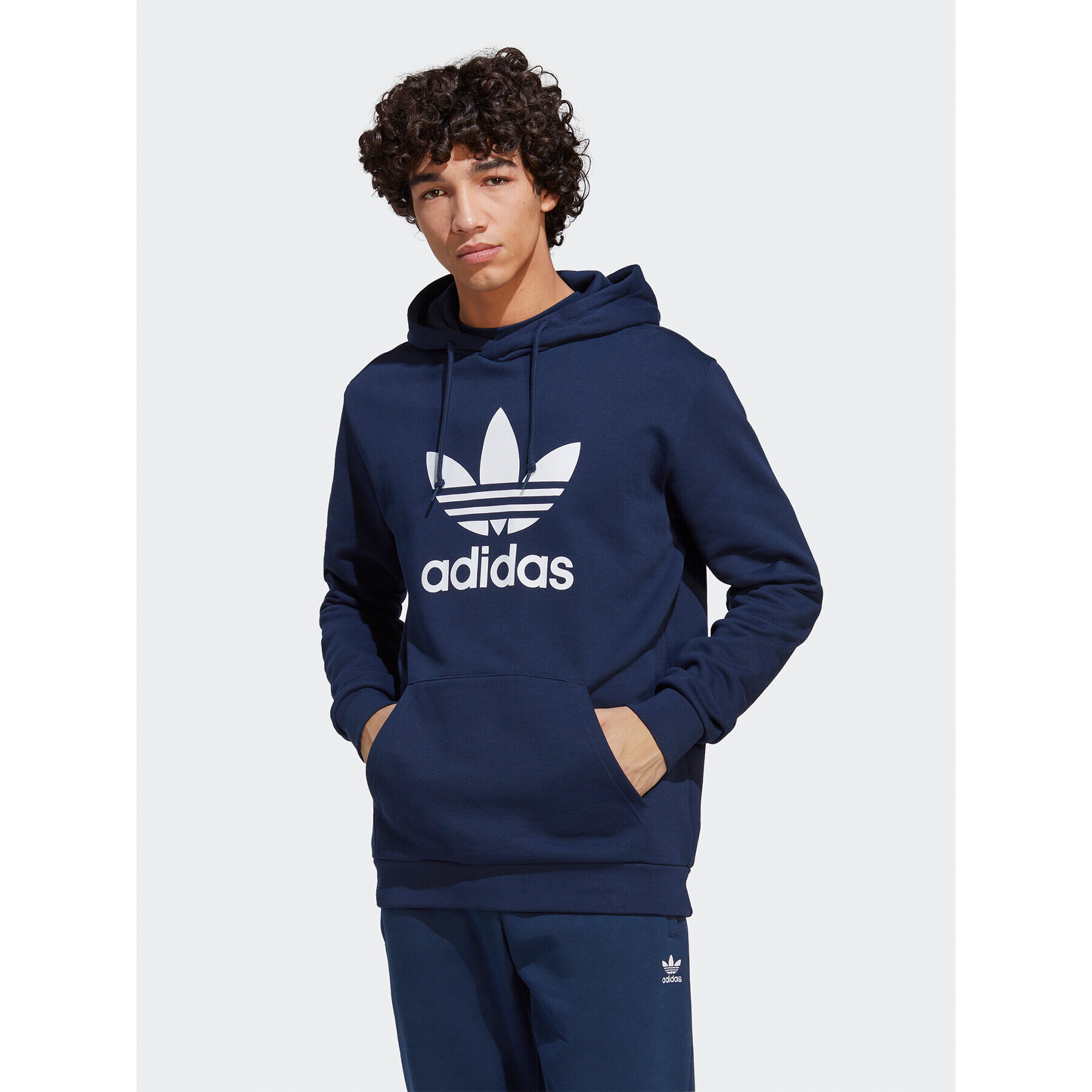 adidas Суитшърт adicolor Classics Trefoil Hoodie IA4886 Тъмносин Regular Fit - Pepit.bg