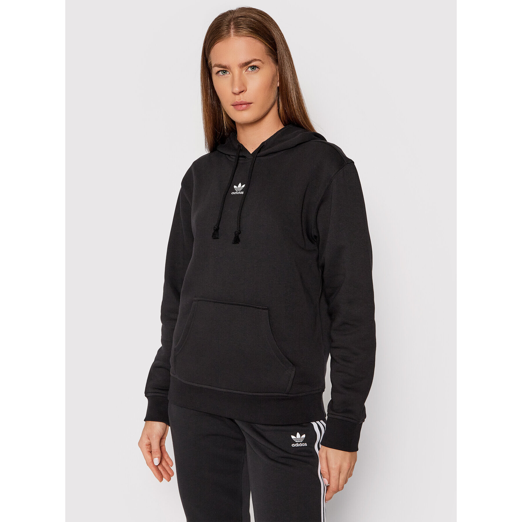 adidas Суитшърт adicolor Essentials Fleece H34725 Черен Regular Fit - Pepit.bg