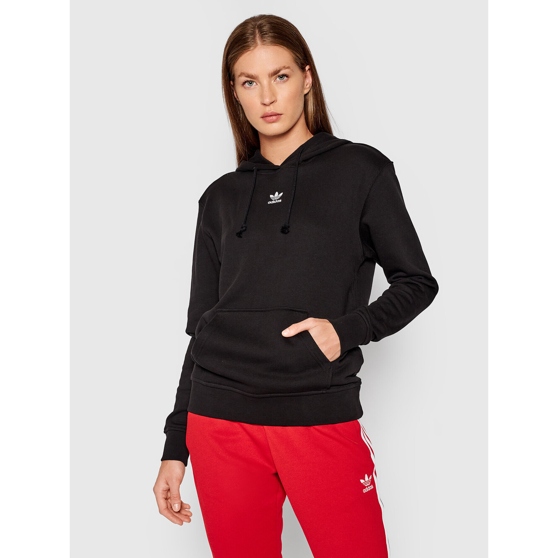 adidas Суитшърт adicolor Essentials H06619 Черен Regular Fit - Pepit.bg