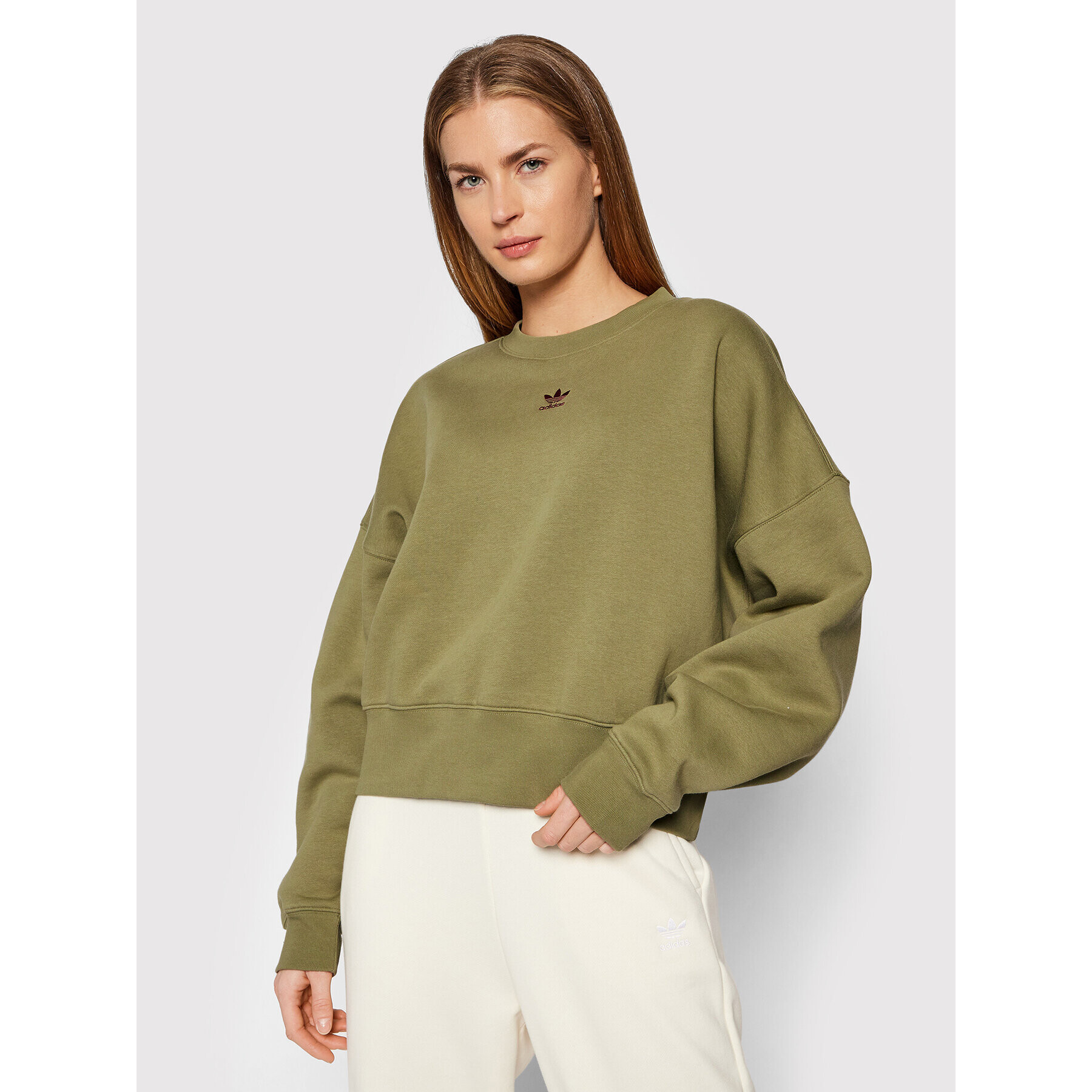adidas Суитшърт adicolor Essentials H06657 Зелен Relaxed Fit - Pepit.bg