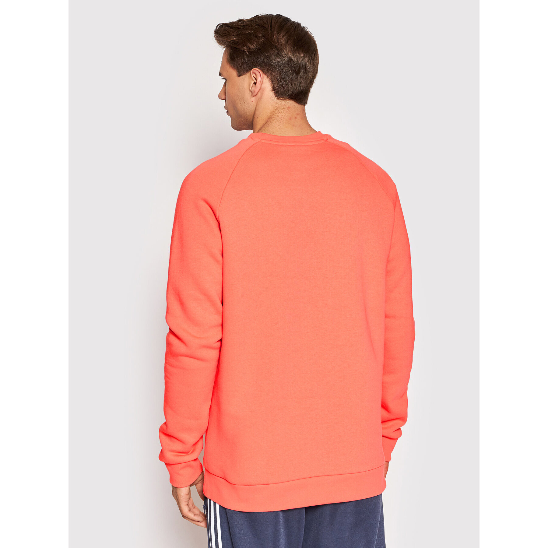adidas Суитшърт adicolor Essentials HE9424 Розов Regular Fit - Pepit.bg