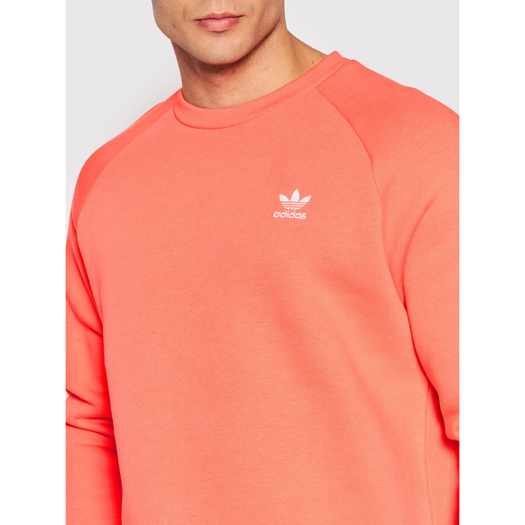 adidas Суитшърт adicolor Essentials HE9424 Розов Regular Fit - Pepit.bg