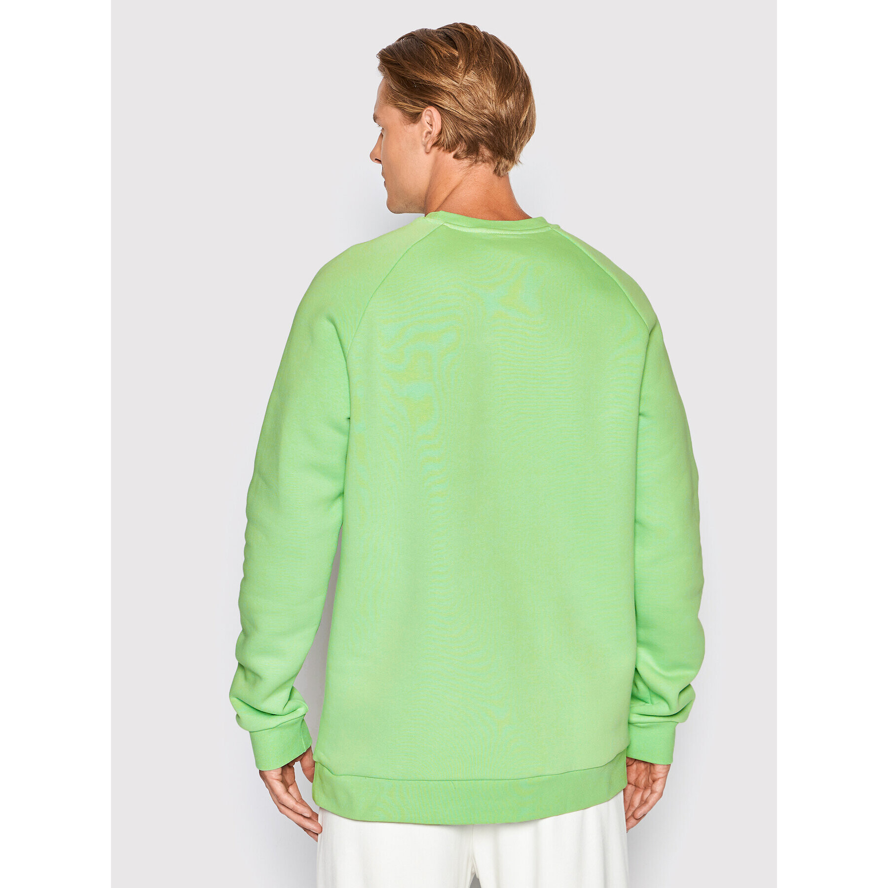 adidas Суитшърт adicolor Essentials Trefoil HK0088 Зелен Regular Fit - Pepit.bg