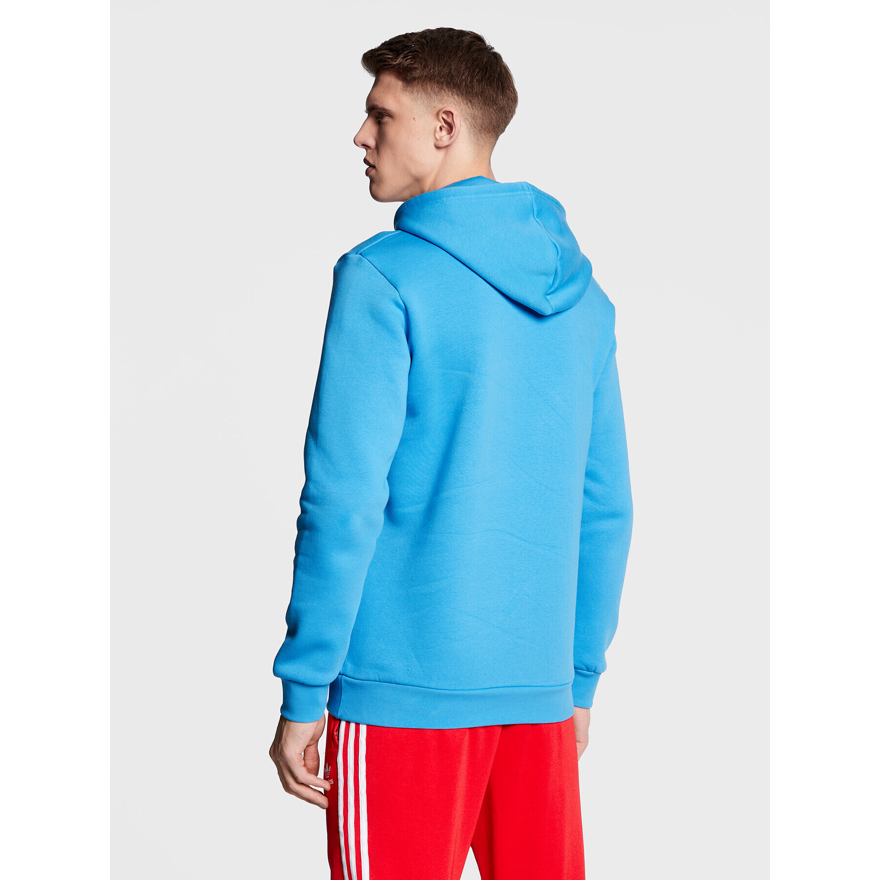 adidas Суитшърт adicolor Essentials Trefoil HK0098 Син Regular Fit - Pepit.bg