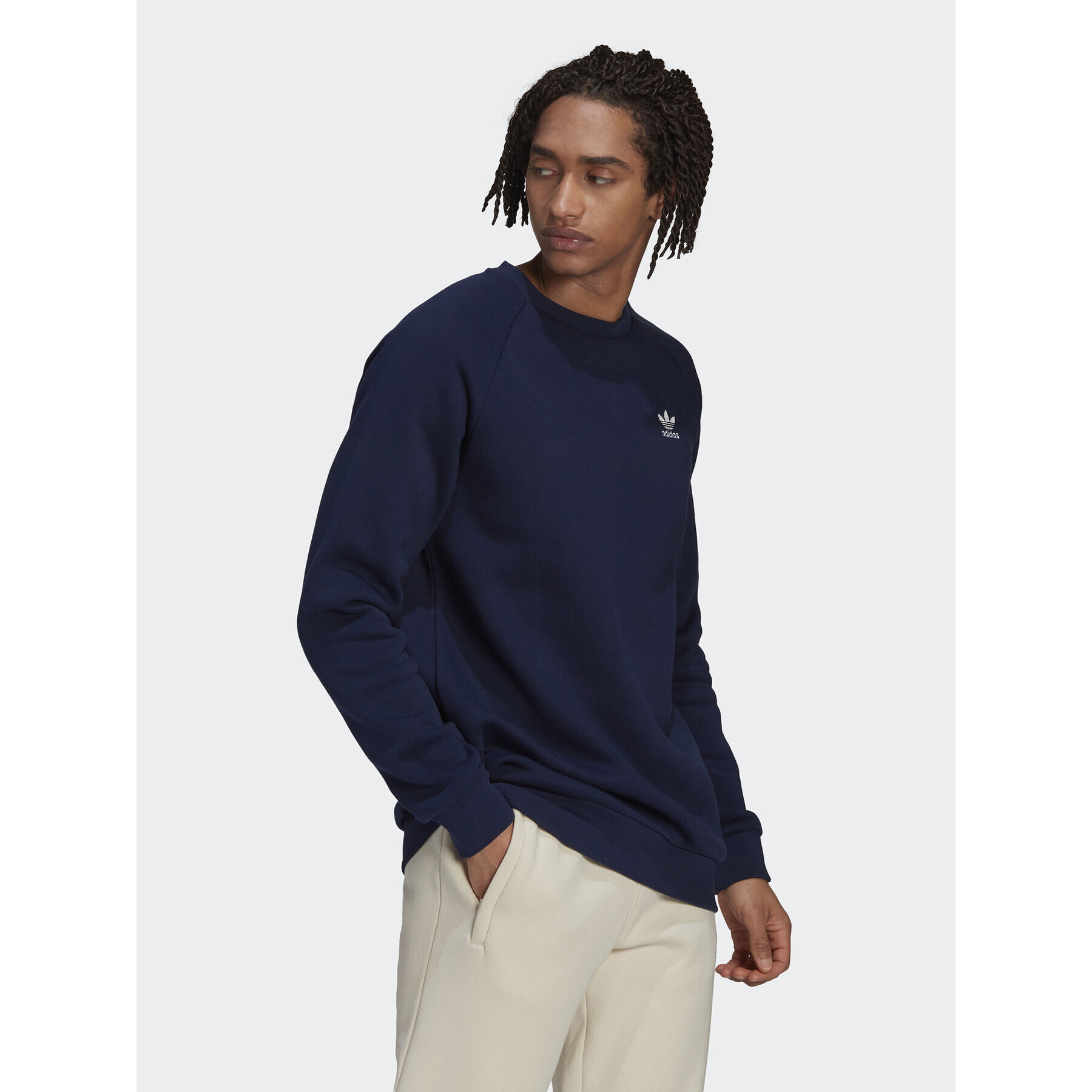 adidas Суитшърт adicolor Essentials Trefoil Тъмносин Regular Fit - Pepit.bg