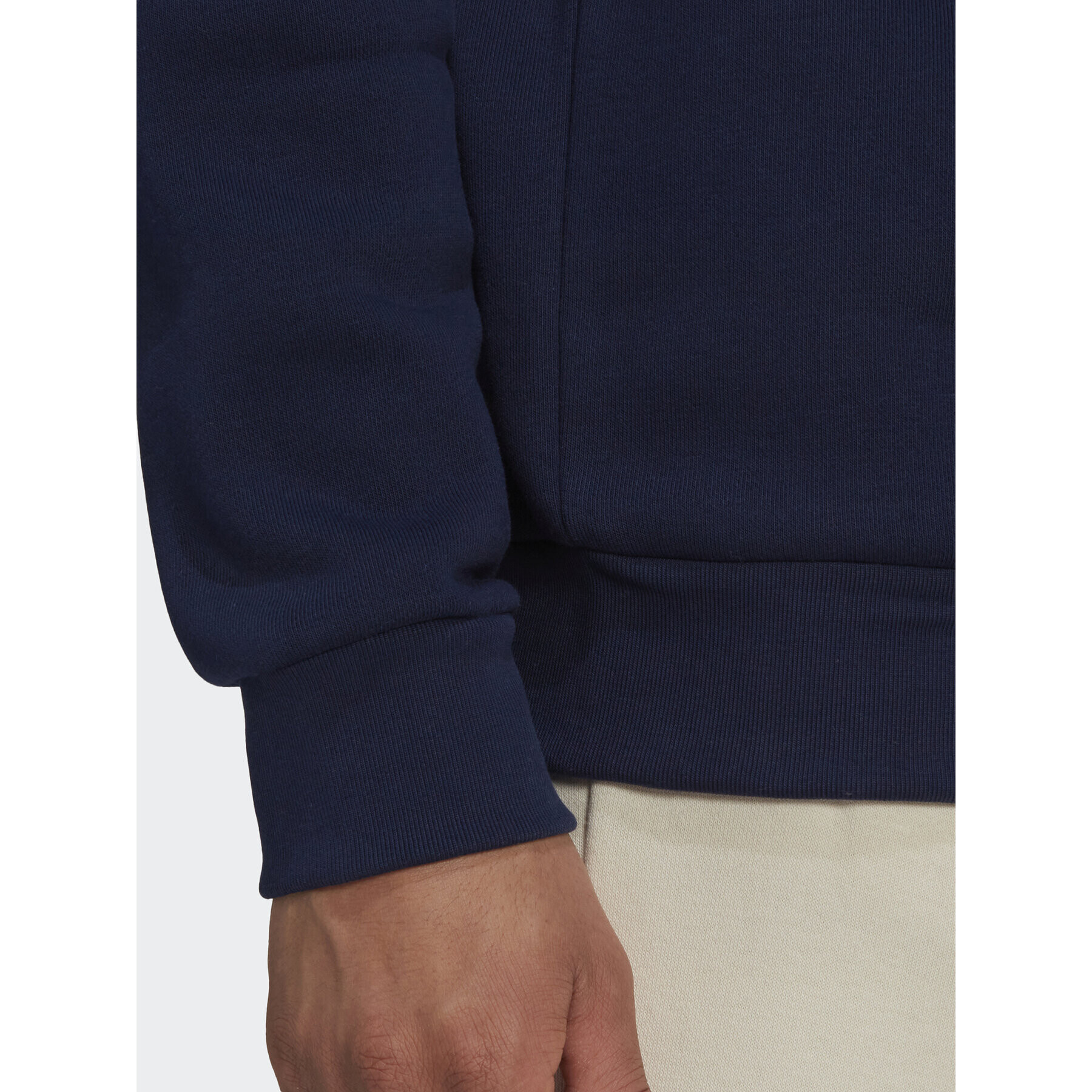 adidas Суитшърт adicolor Essentials Trefoil Тъмносин Regular Fit - Pepit.bg
