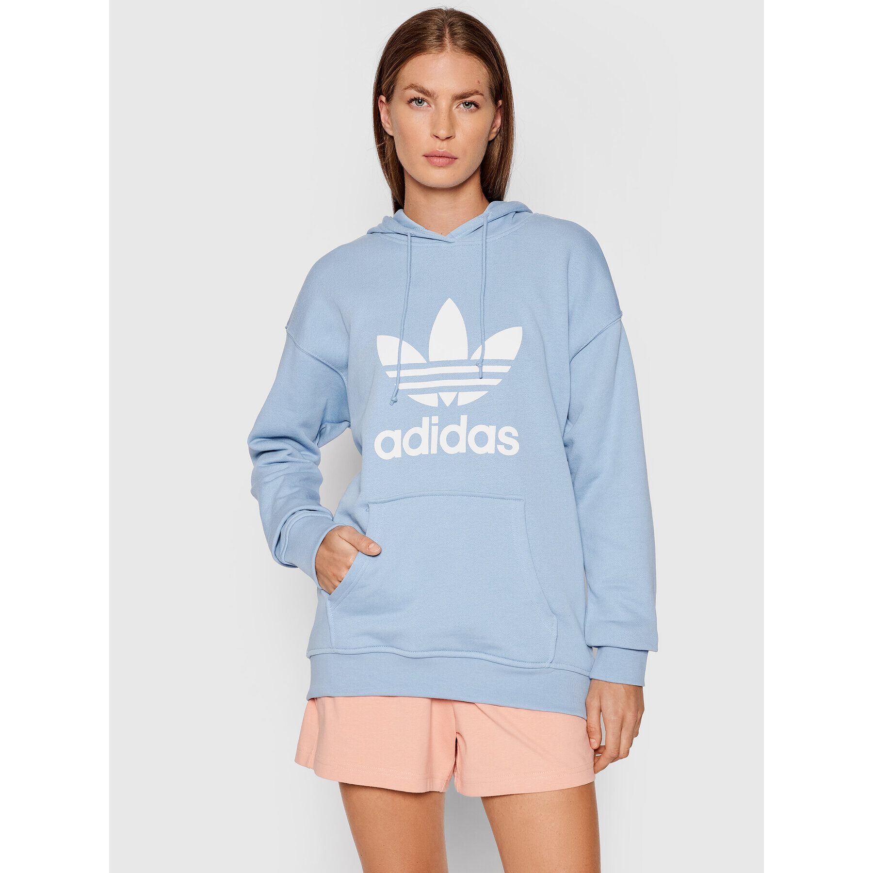 adidas Суитшърт adicolor Trefoil H33585 Син Regular Fit - Pepit.bg