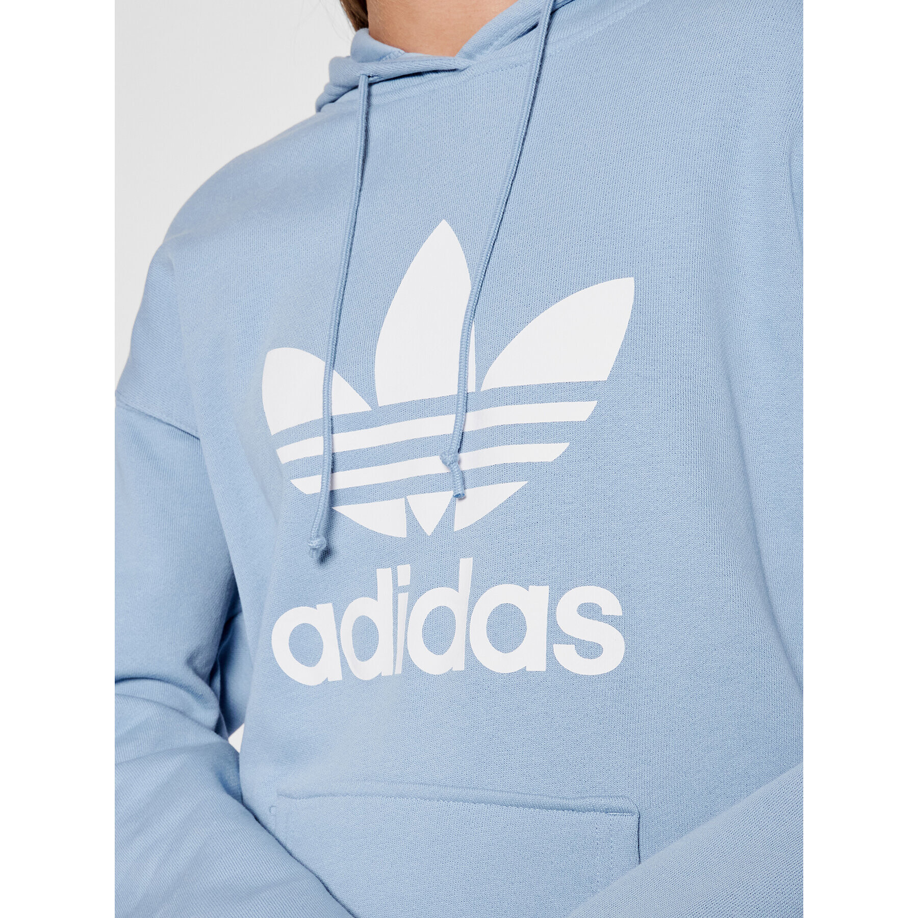 adidas Суитшърт adicolor Trefoil H33585 Син Regular Fit - Pepit.bg