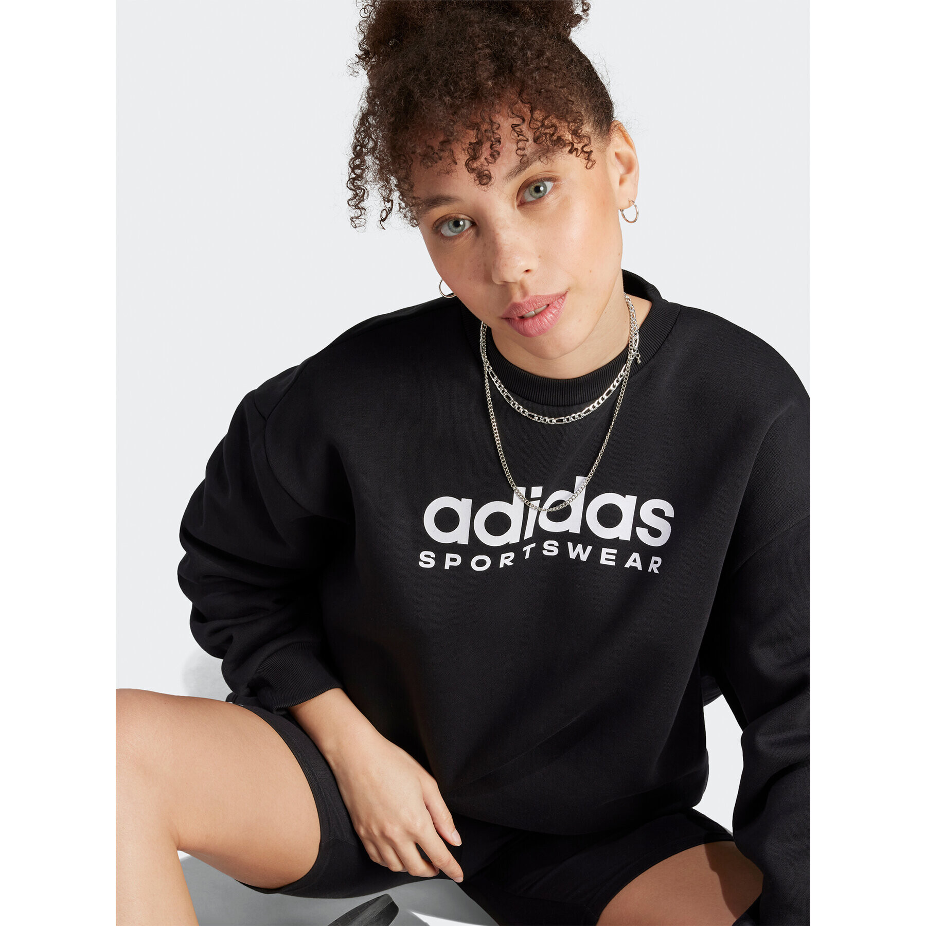 adidas Суитшърт ALL SZN Fleece Graphic HZ5740 Черен Loose Fit - Pepit.bg