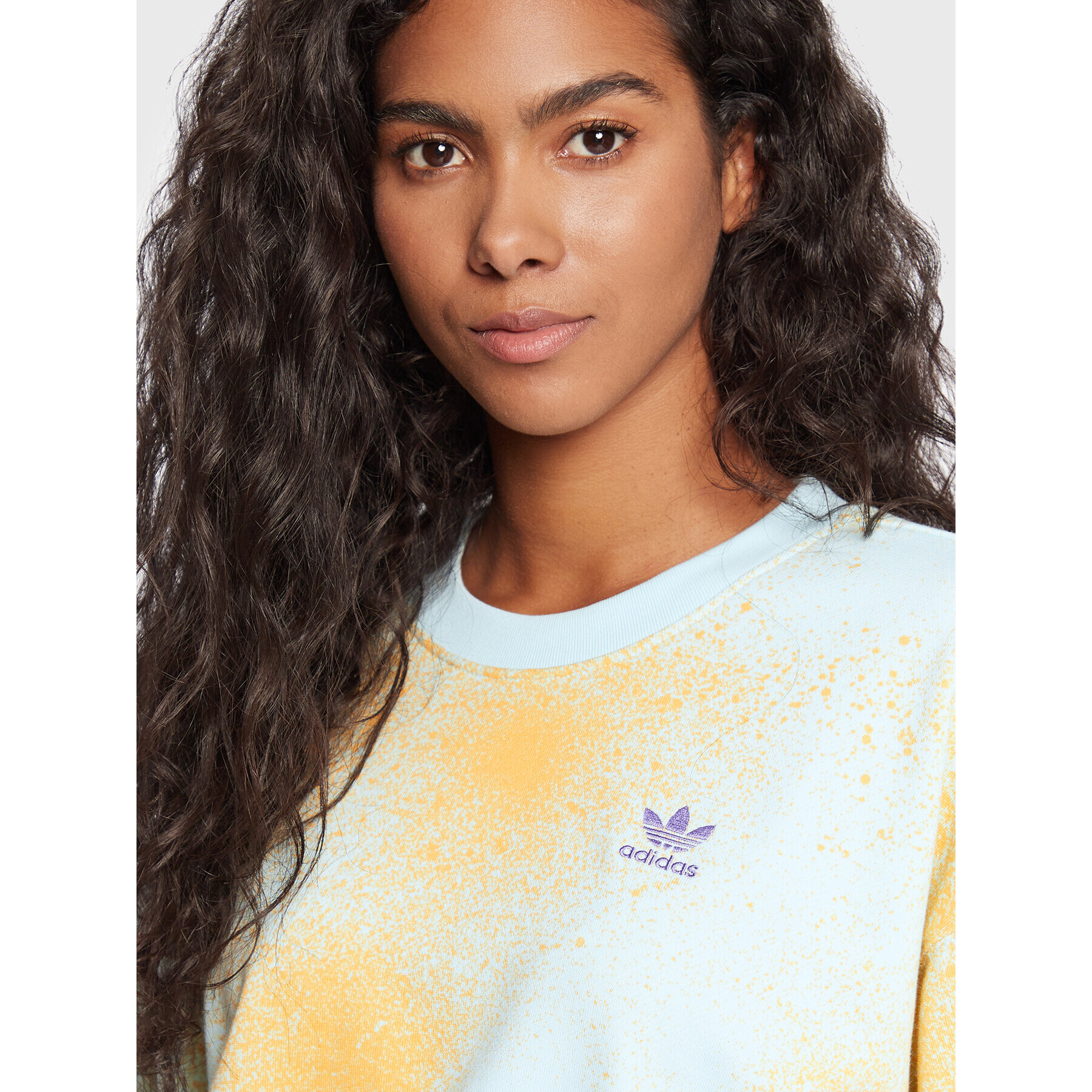 adidas Суитшърт Allover Print HL6600 Цветен Relaxed Fit - Pepit.bg